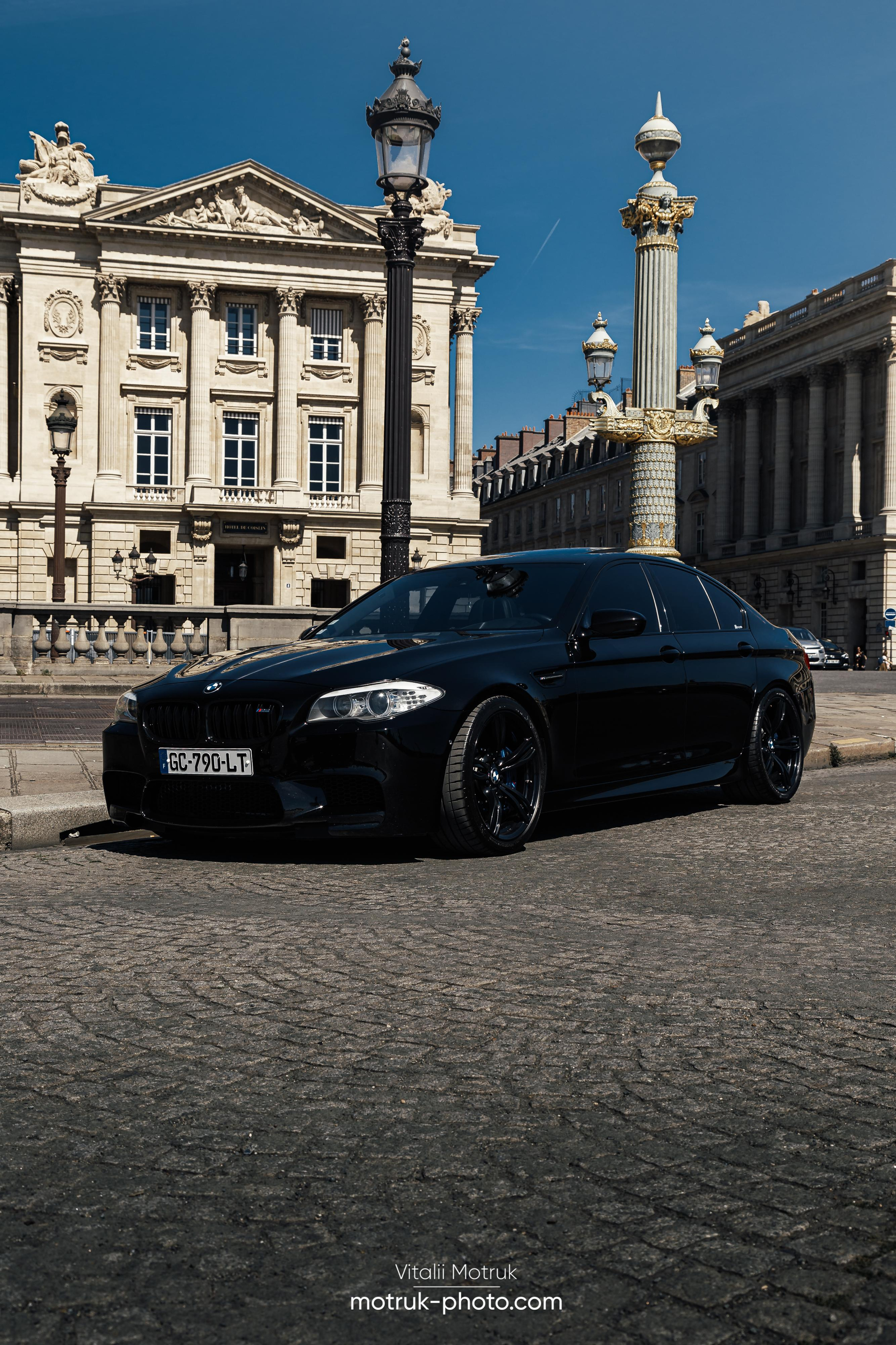 Bateaux Mouches 17 avril. Photographer in Paris — Vitalii Motruk