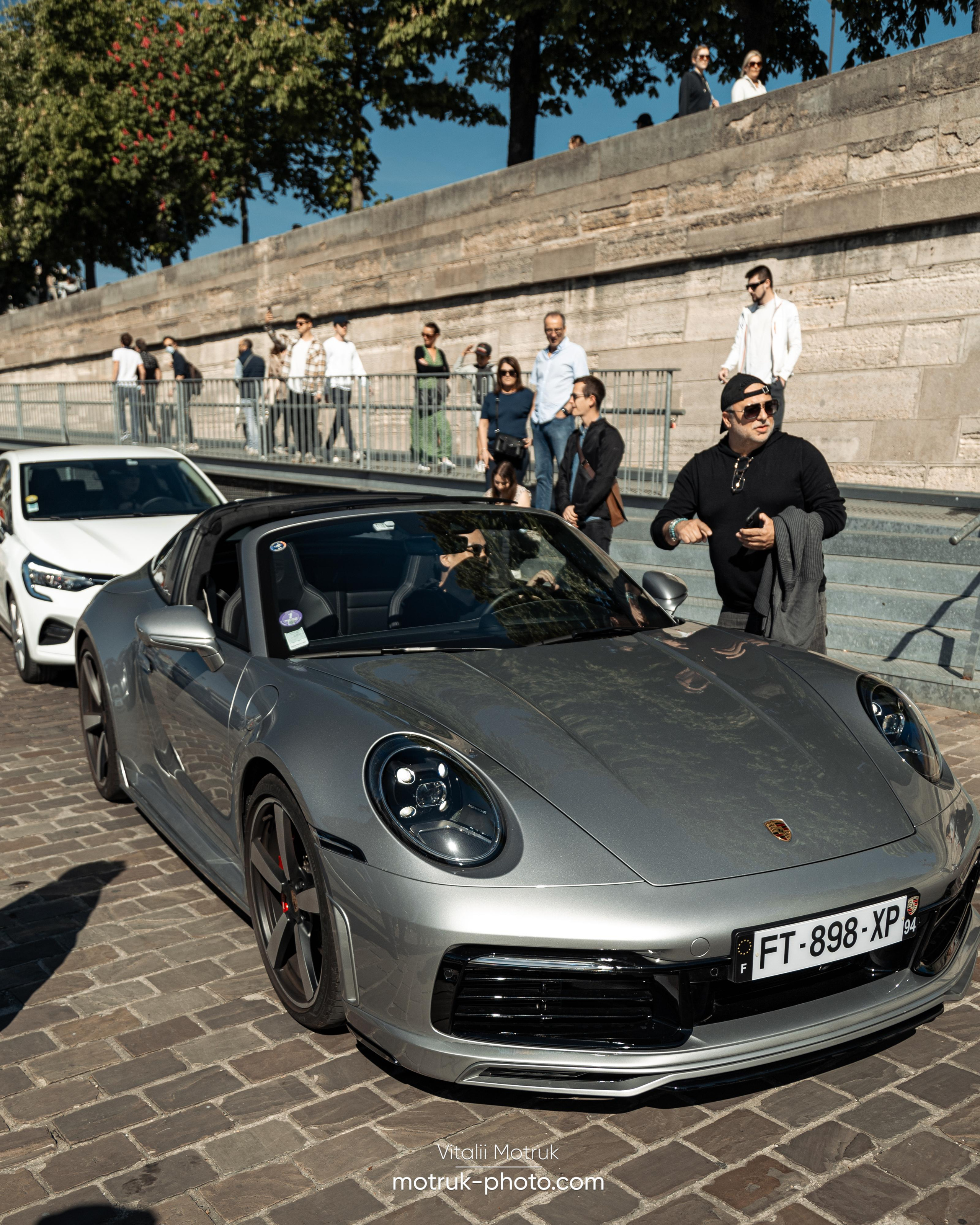 Bateaux Mouches 17 avril. Photographer in Paris — Vitalii Motruk