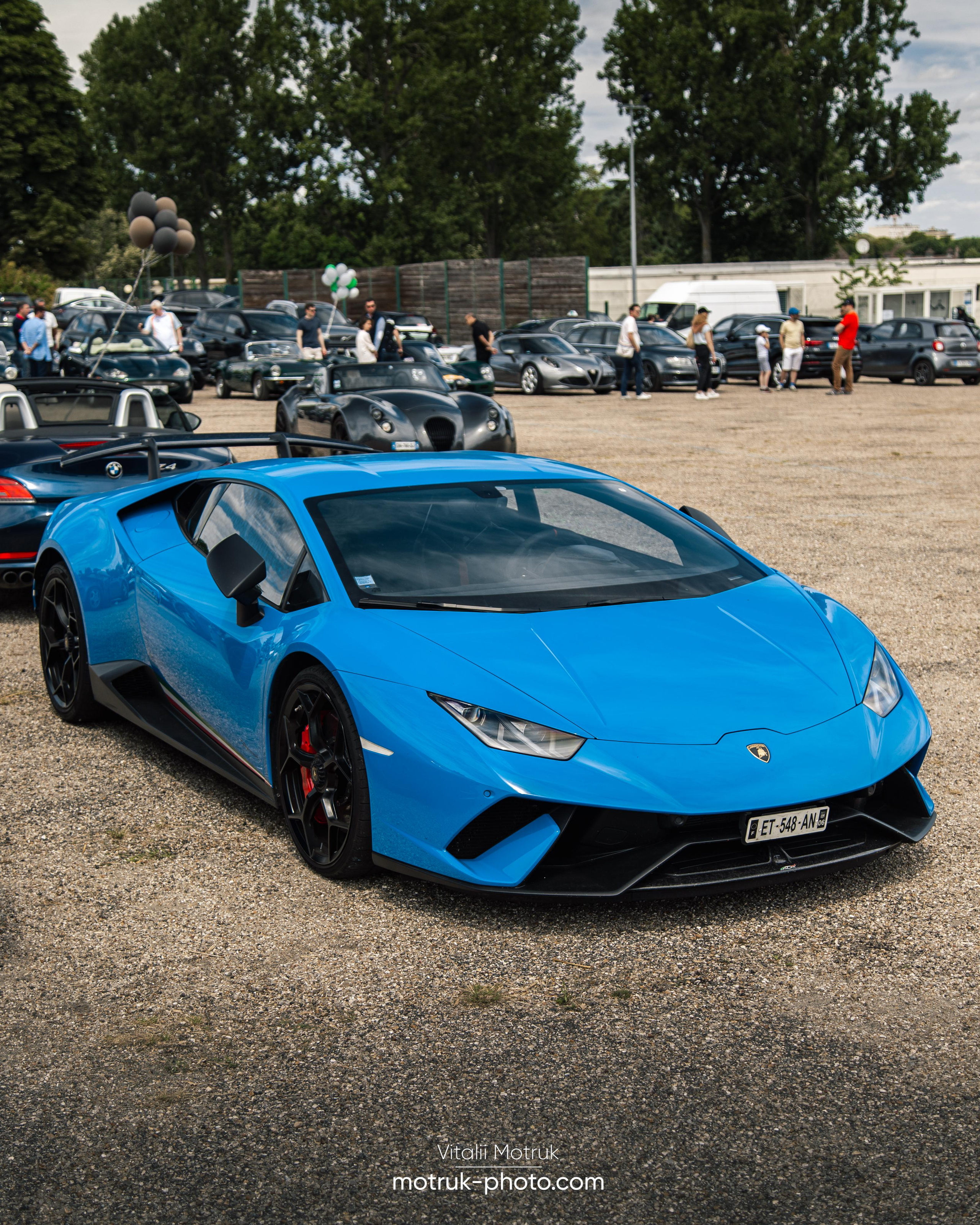 Cars and Coffee. Photographe de voitures à Paris — Vitalii Motruk