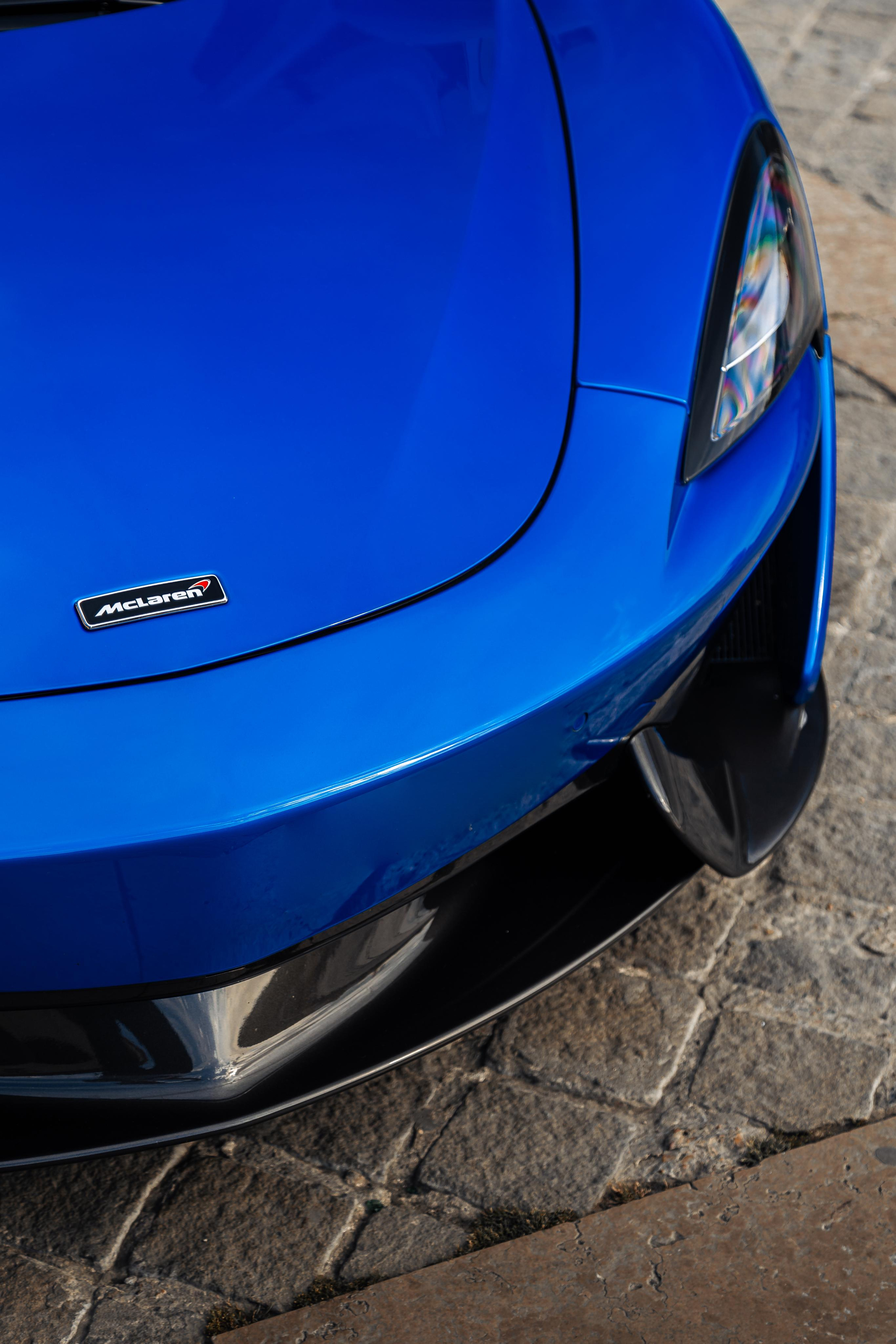 McLaren 570s. Photographer in Paris — Vitalii Motruk