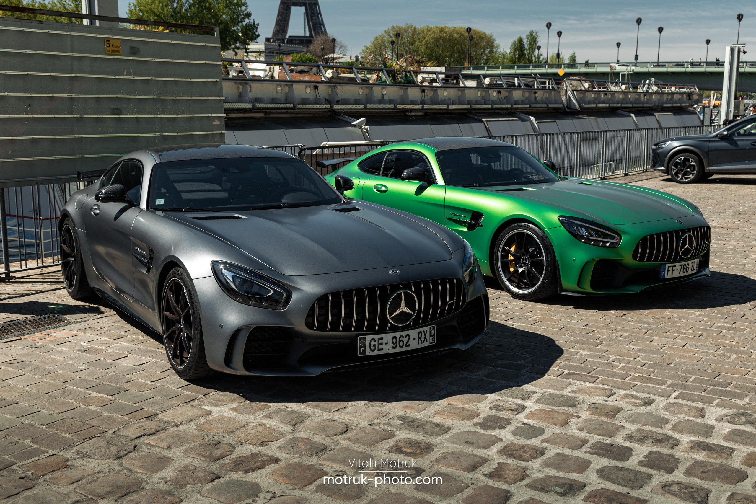 Bateaux Mouches 17 avril. Photographer in Paris — Vitalii Motruk