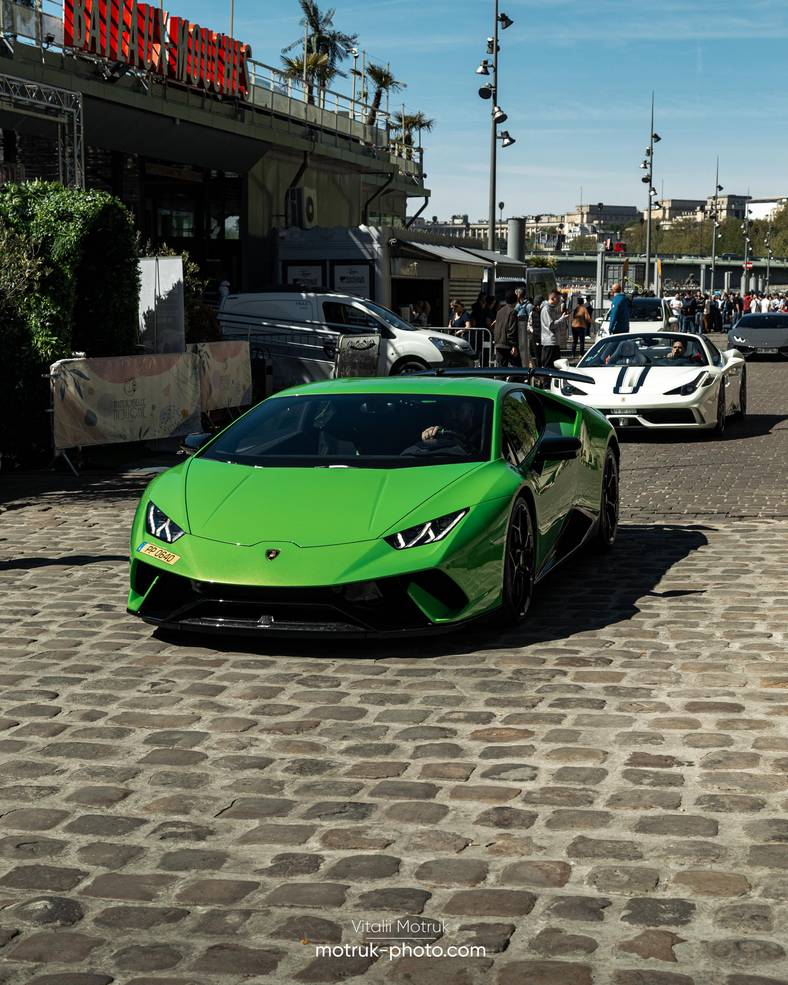 Bateaux Mouches 17 avril. Photographer in Paris — Vitalii Motruk