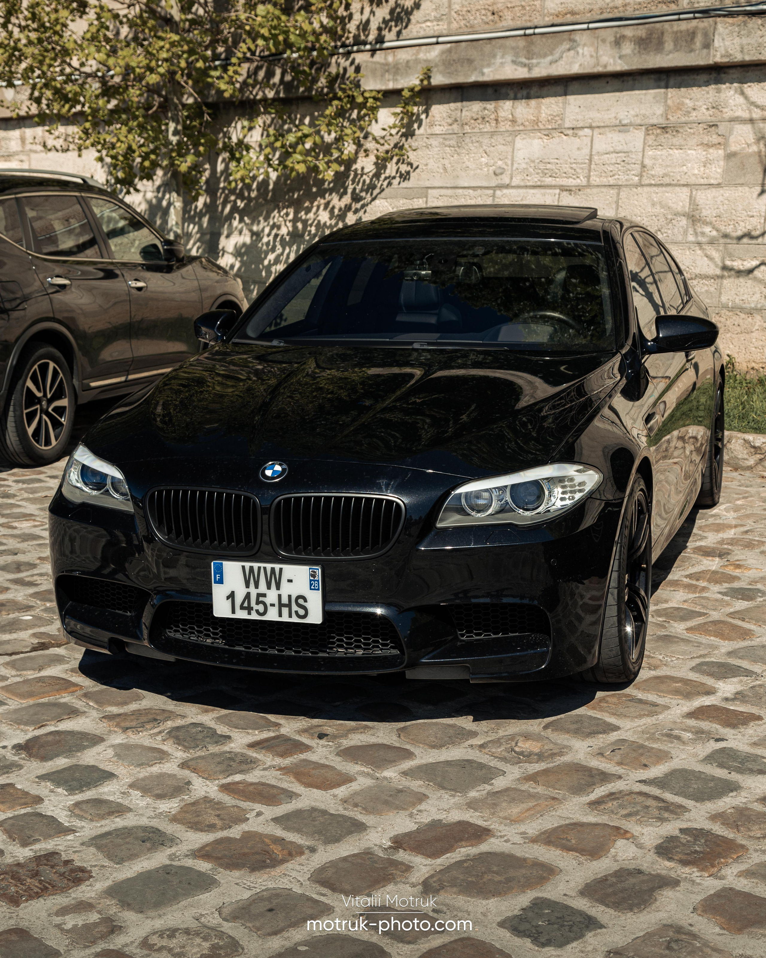 Bateaux Mouches 17 avril. Photographer in Paris — Vitalii Motruk