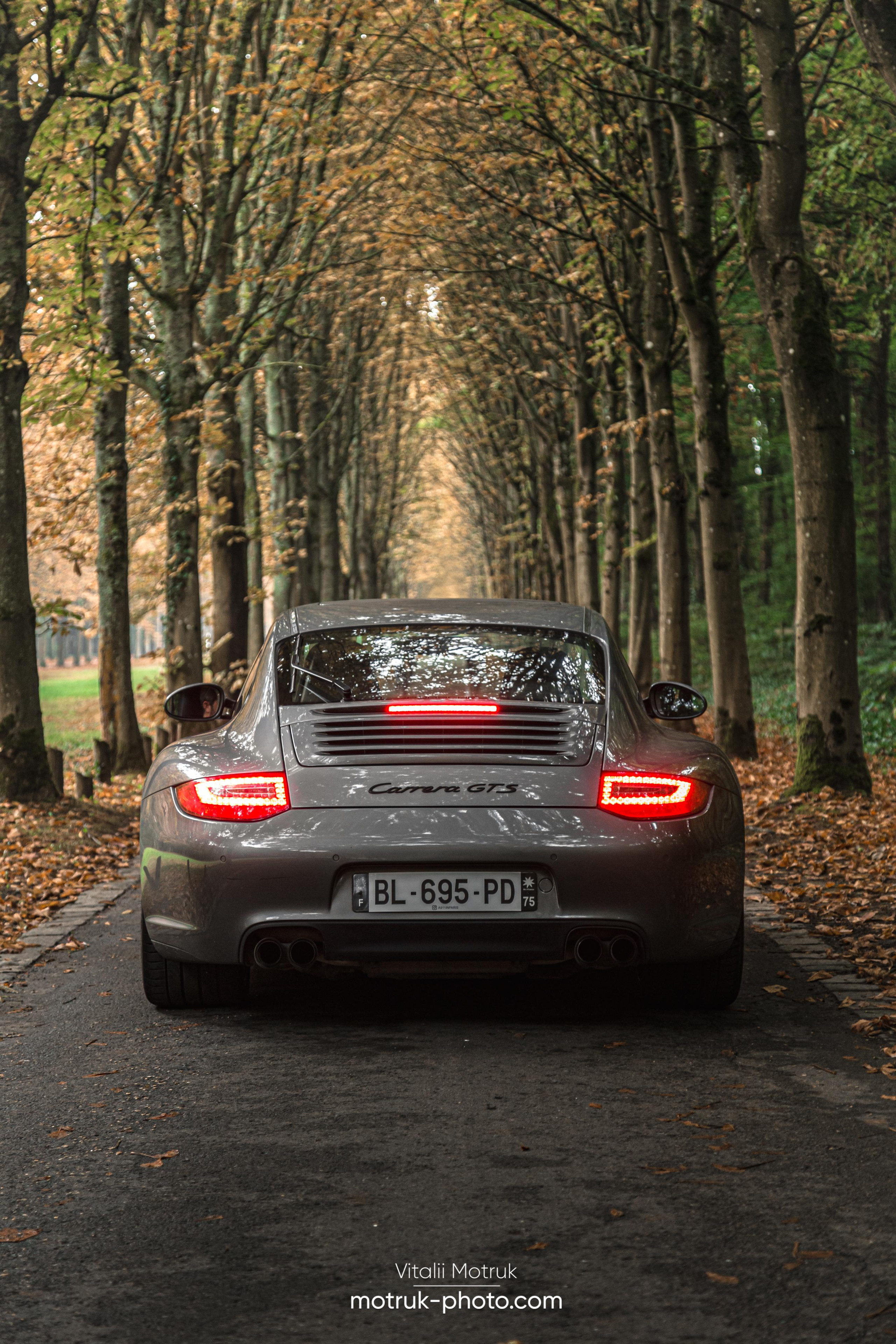 3 Porsches. Photographer in Paris — Vitalii Motruk