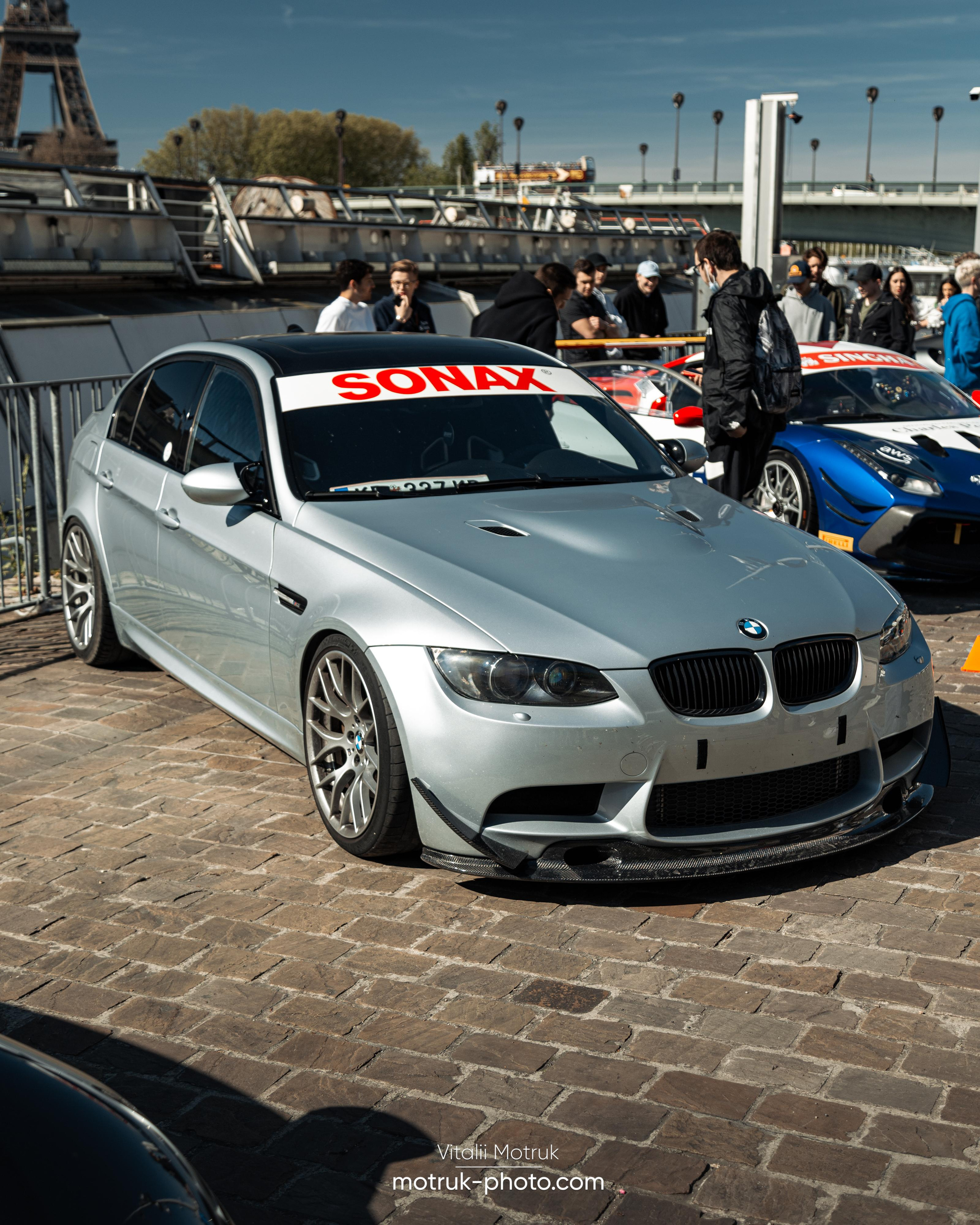 Bateaux Mouches 17 avril. Photographer in Paris — Vitalii Motruk