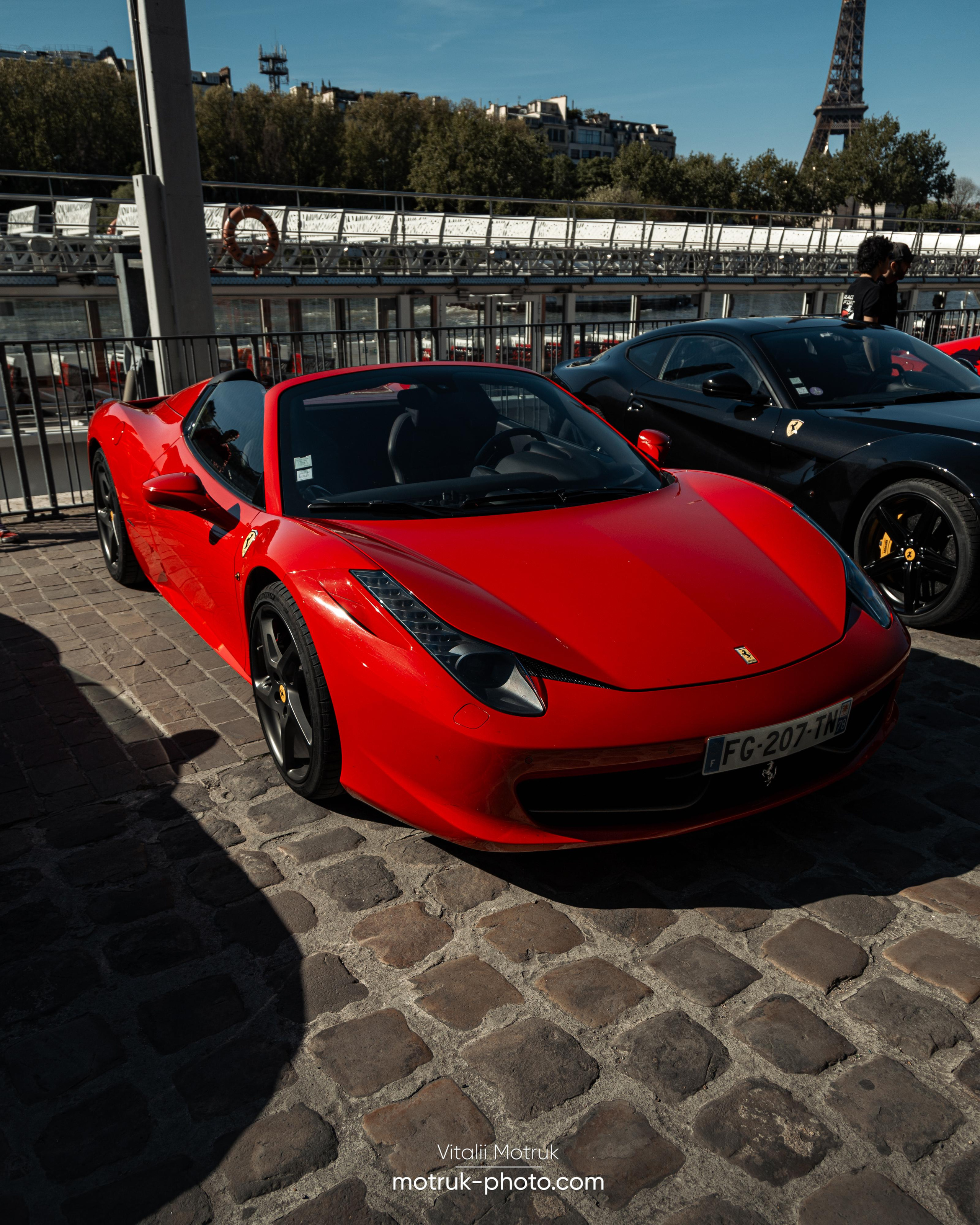 Bateaux Mouches 17 avril. Photographer in Paris — Vitalii Motruk