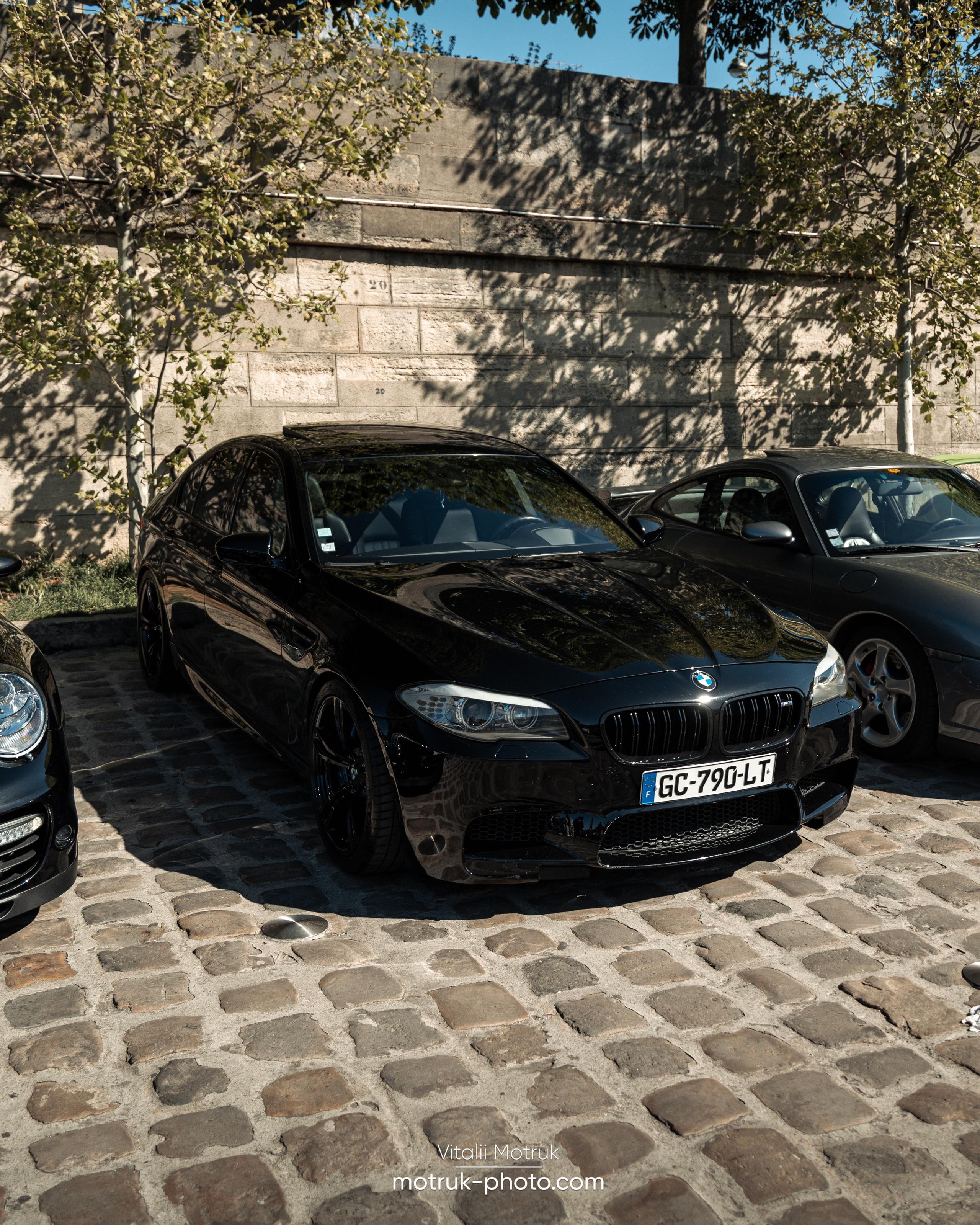Bateaux Mouches 17 avril. Photographer in Paris — Vitalii Motruk