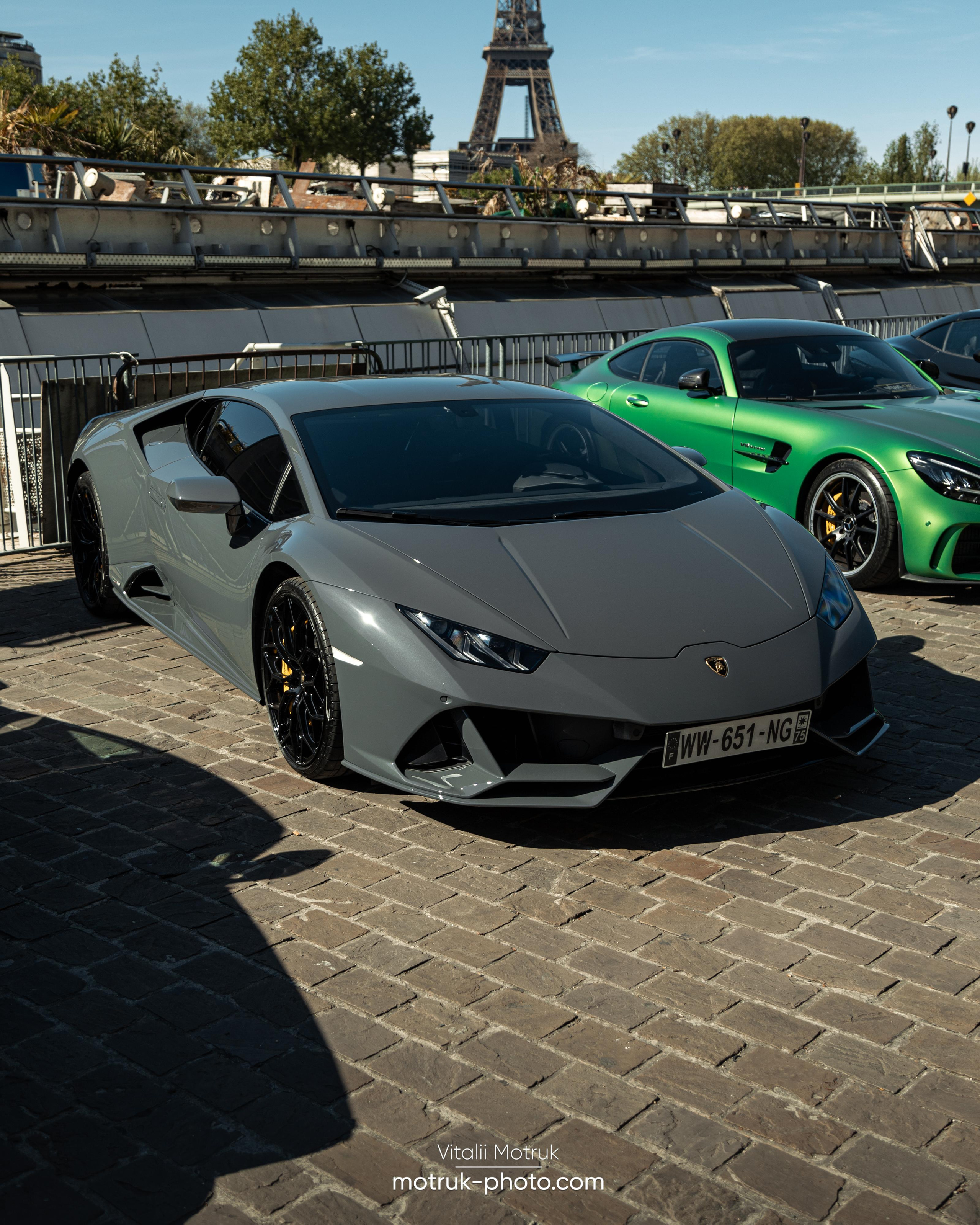 Bateaux Mouches 17 avril. Photographer in Paris — Vitalii Motruk