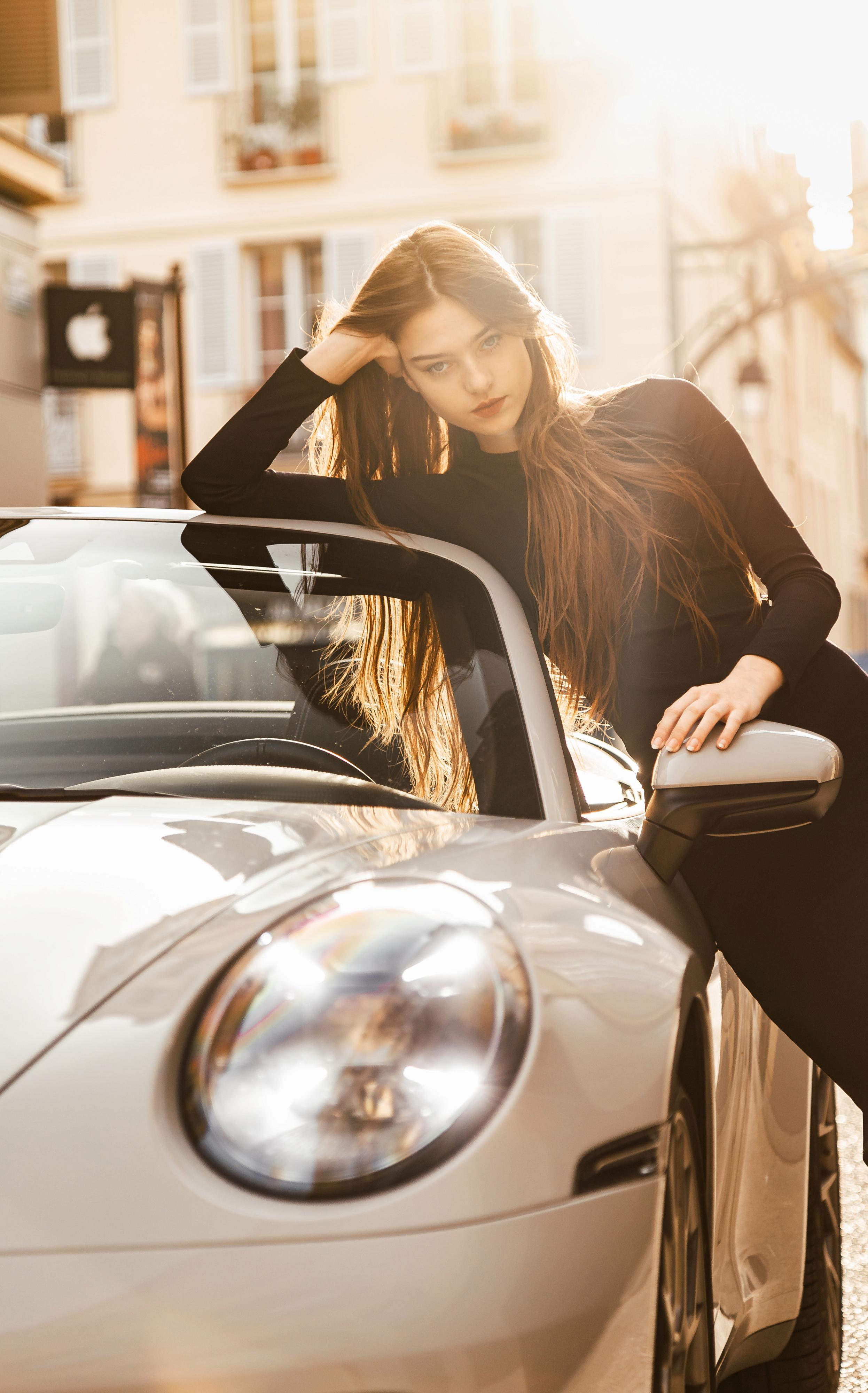 Anhelina x Porsche 911. Photographe de voitures à Paris — Vitalii Motruk