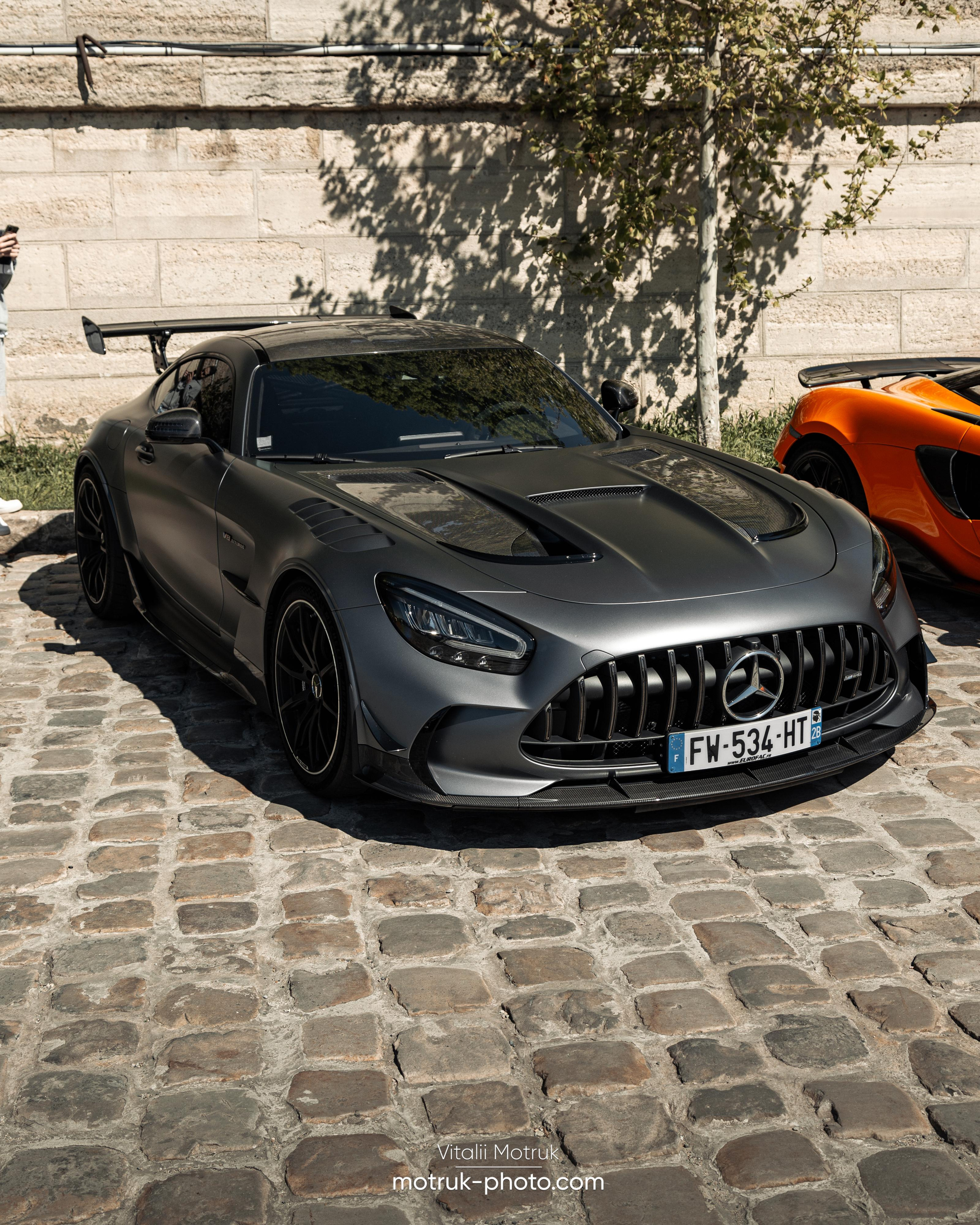 Bateaux Mouches 17 avril. Photographer in Paris — Vitalii Motruk