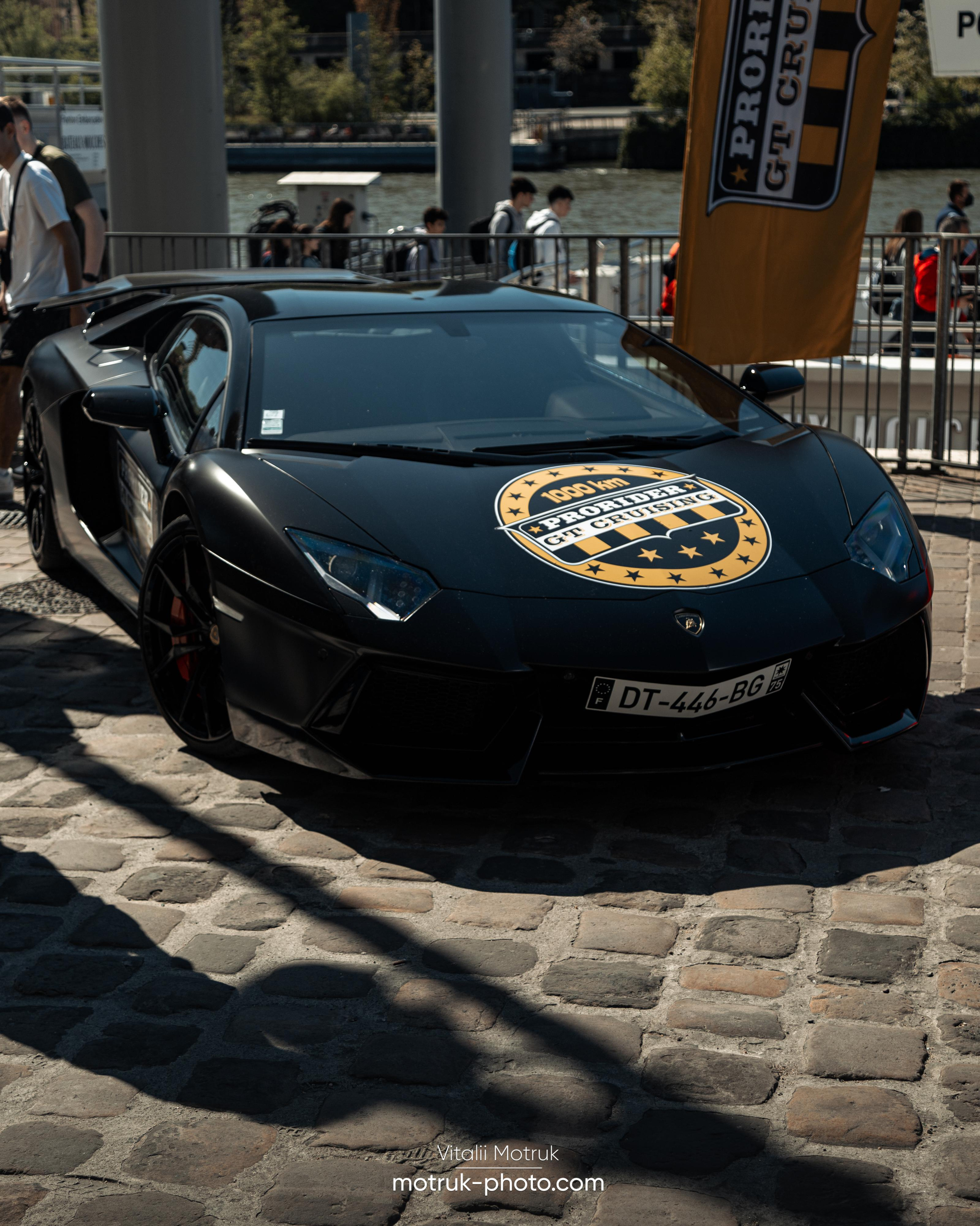 Bateaux Mouches 17 avril. Photographer in Paris — Vitalii Motruk
