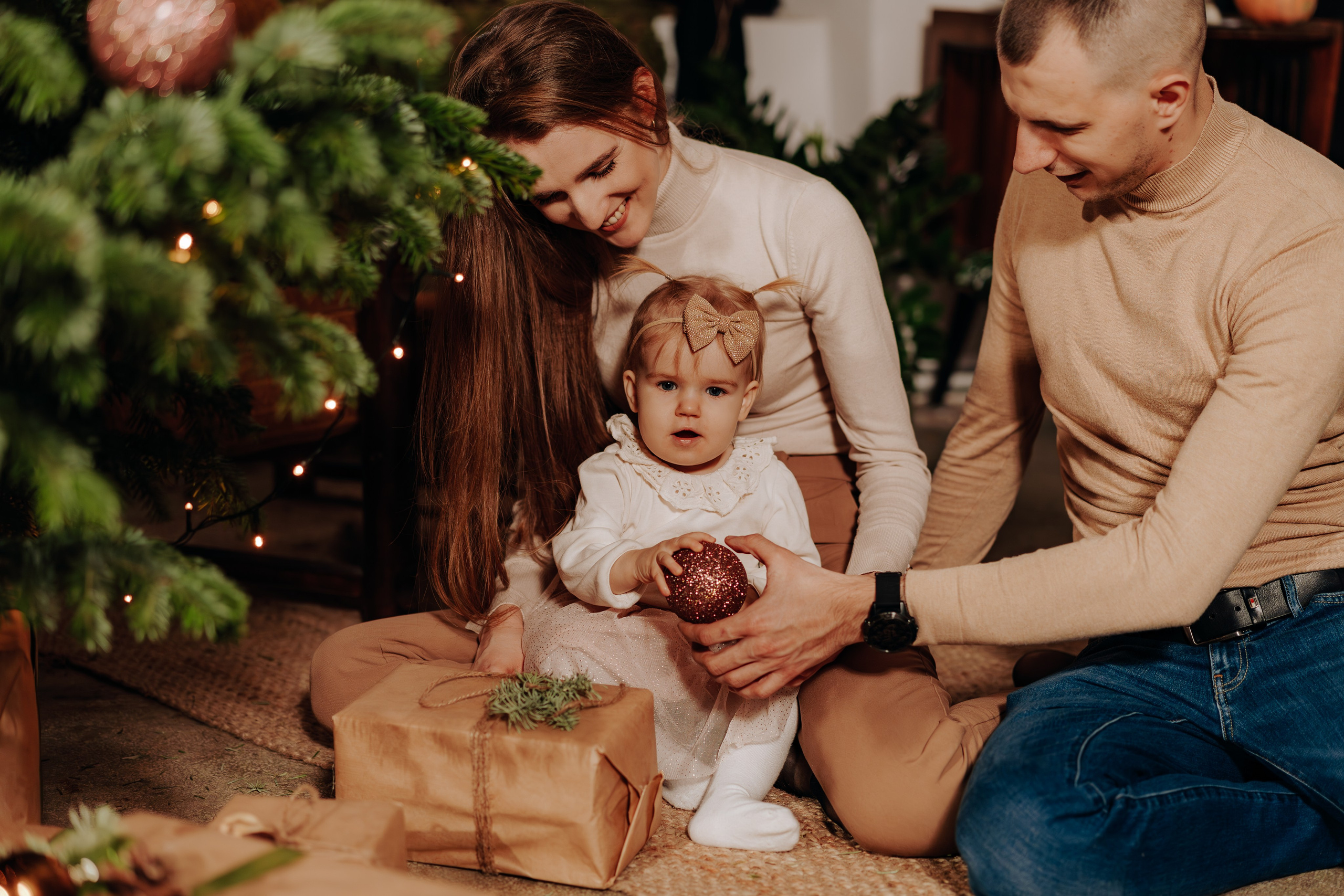 Minimalistyczne sesje świąteczne. Fotograf ślubny & lifestyle Gdańsk, Karolina Baczewska