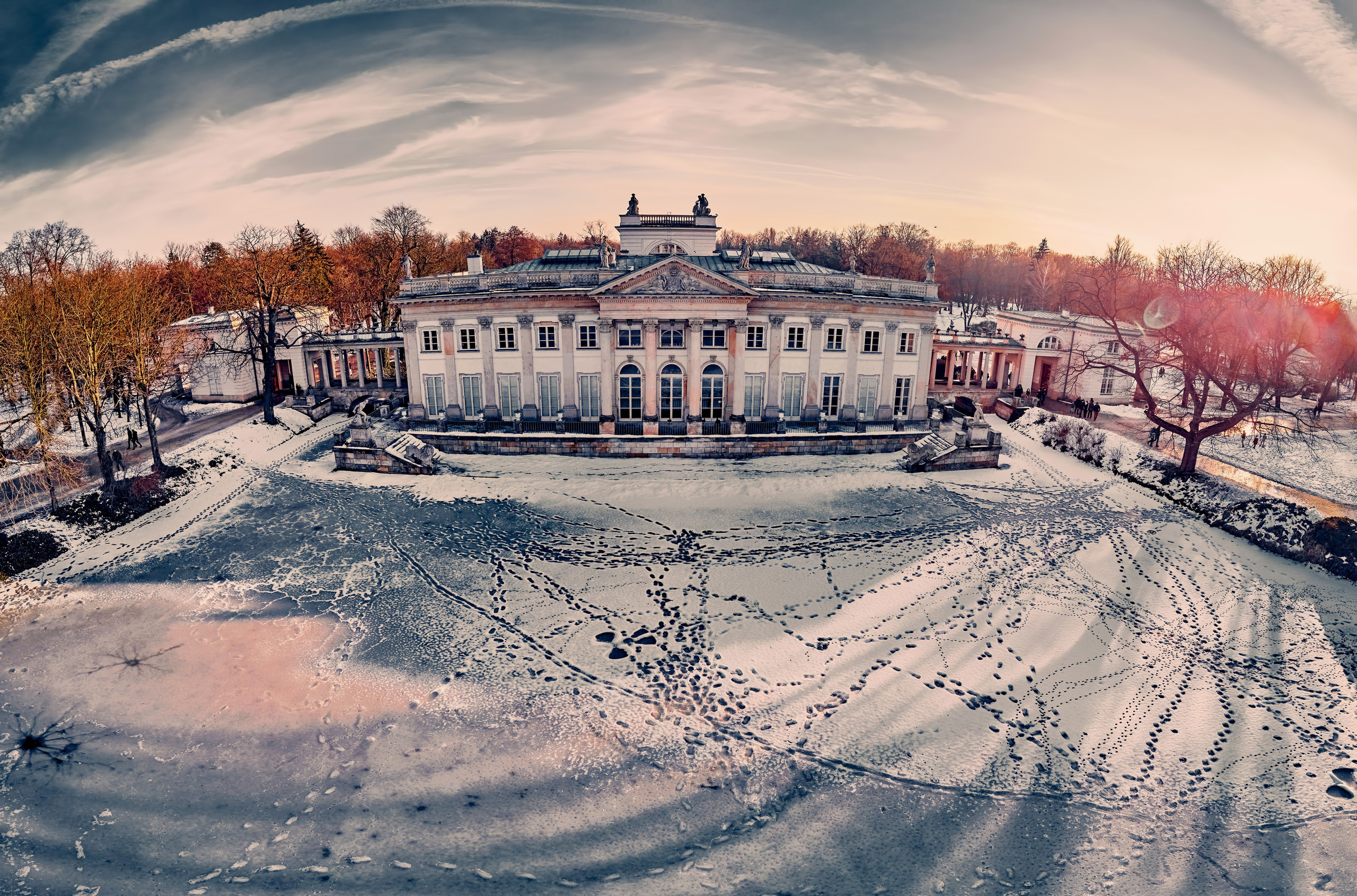 „Mam tak samo jak Ty…” - Warszawa z lotu ptaka. Andriej Szypilow — Photography & Videography