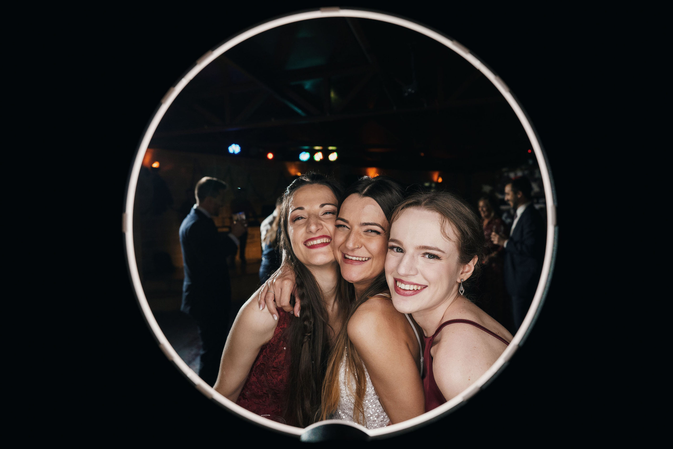 Photocircle dia del la boda novios Sandra y Jaime en Castillo Bonavia. PIXLOVE - Fotógrafos de bodas Huesca Pirineos Zaragoza