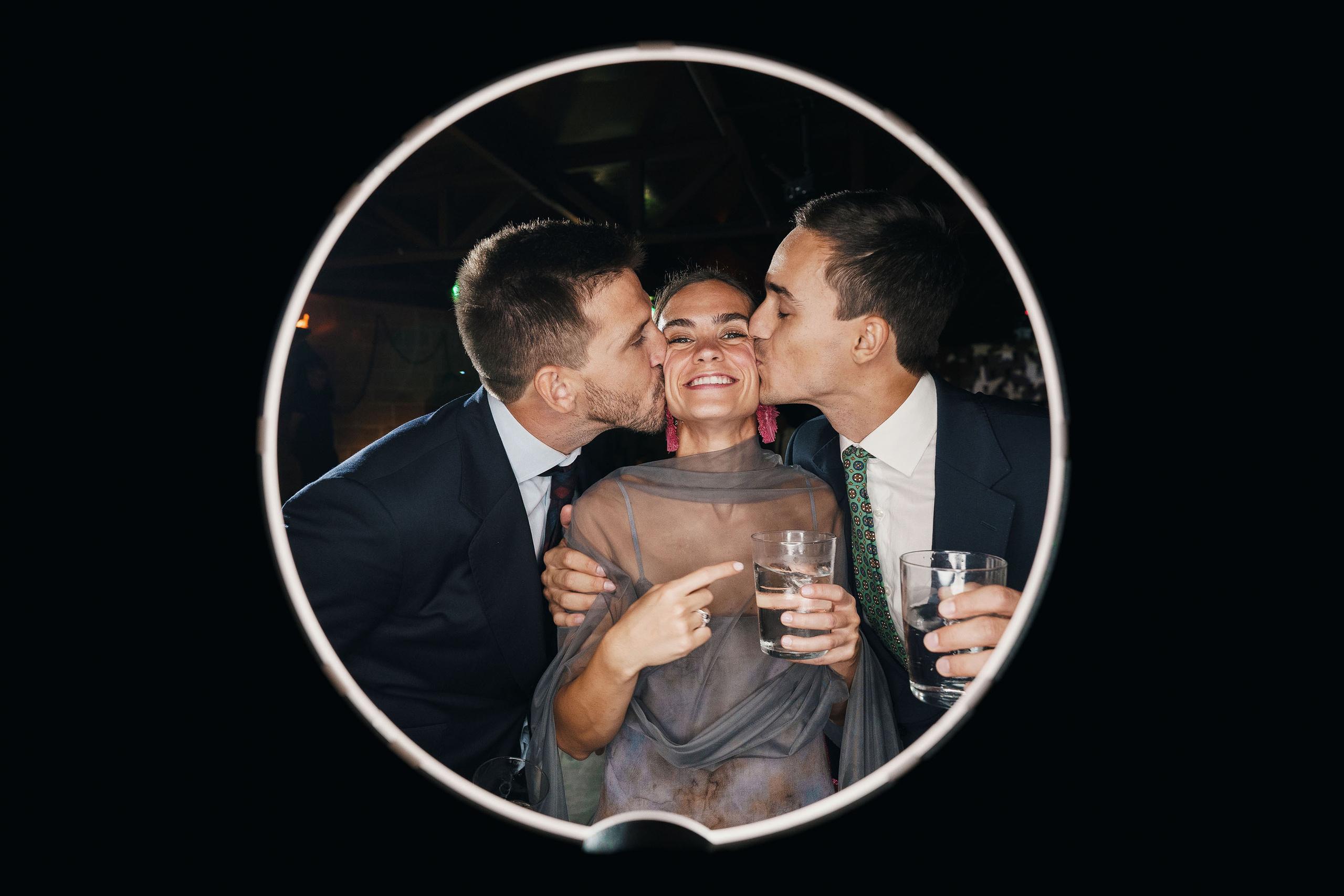 Photocircle dia del la boda novios Sandra y Jaime en Castillo Bonavia. PIXLOVE - Fotógrafos de bodas Huesca Pirineos Zaragoza