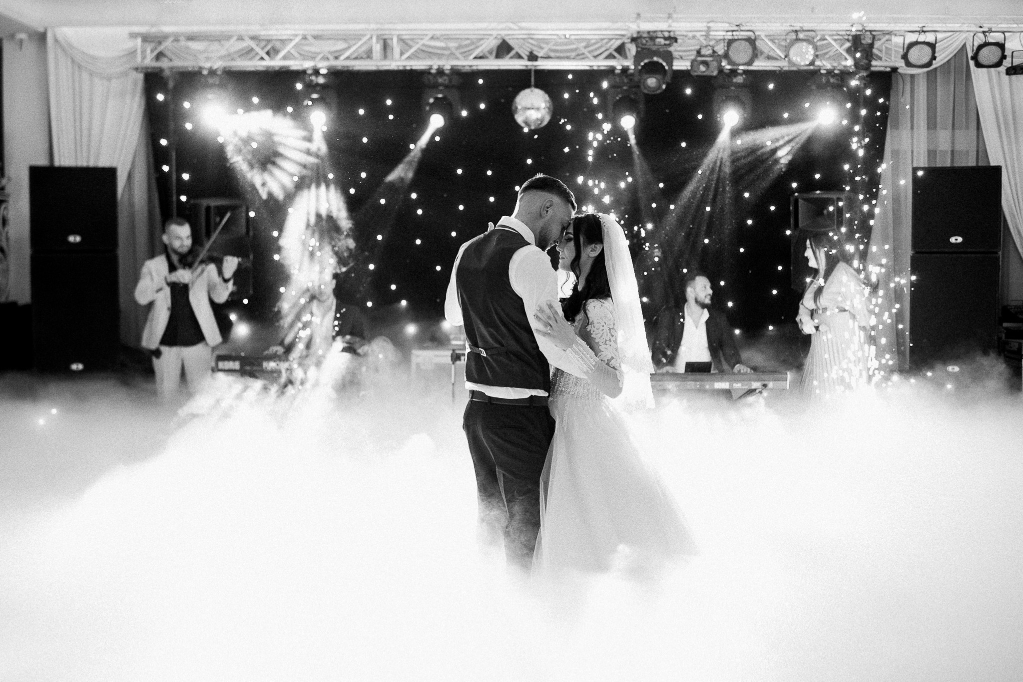 Servicii Foto Video Nunta - Fotograf Oradea