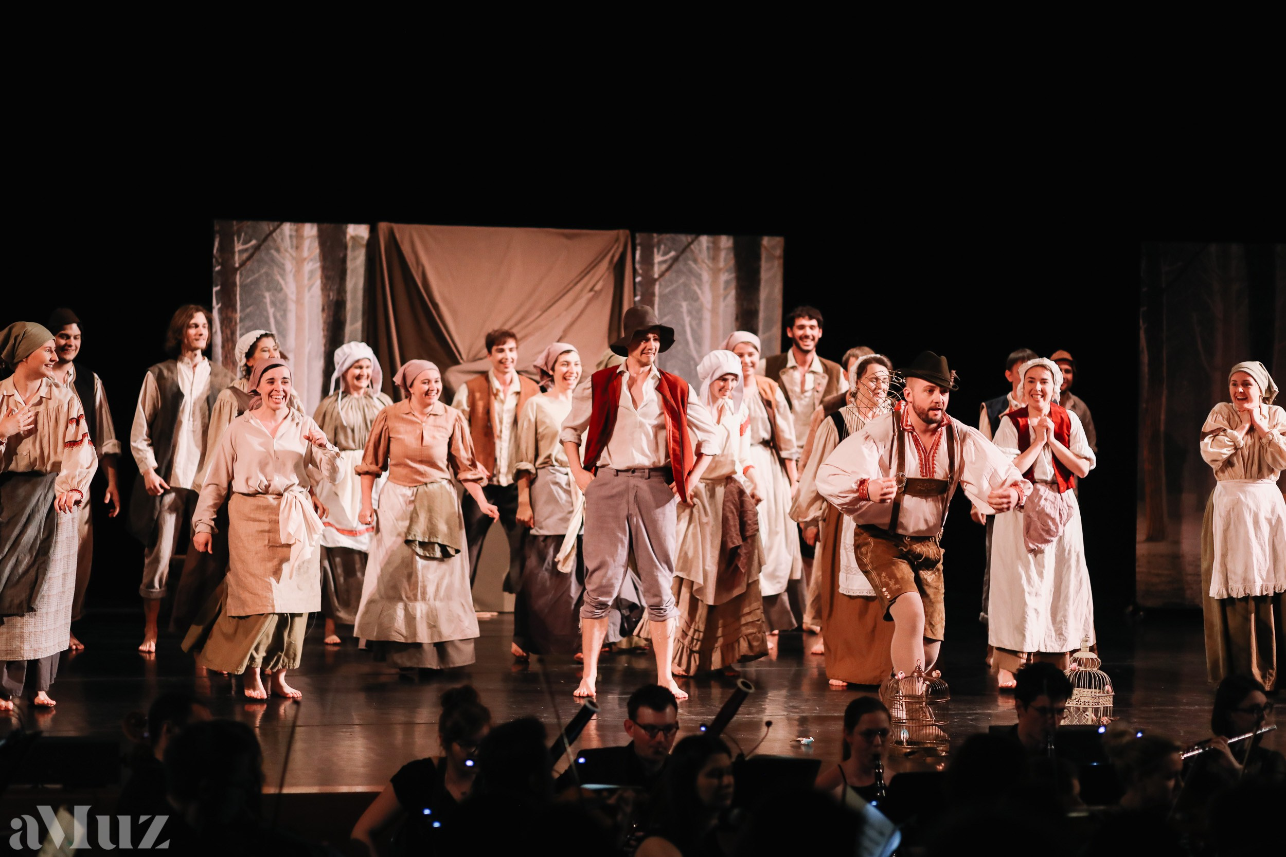 Opera Łąkowa. Fotograf Ślubny Warszawa - Sesje Biznesowe Rodzinne Eventy