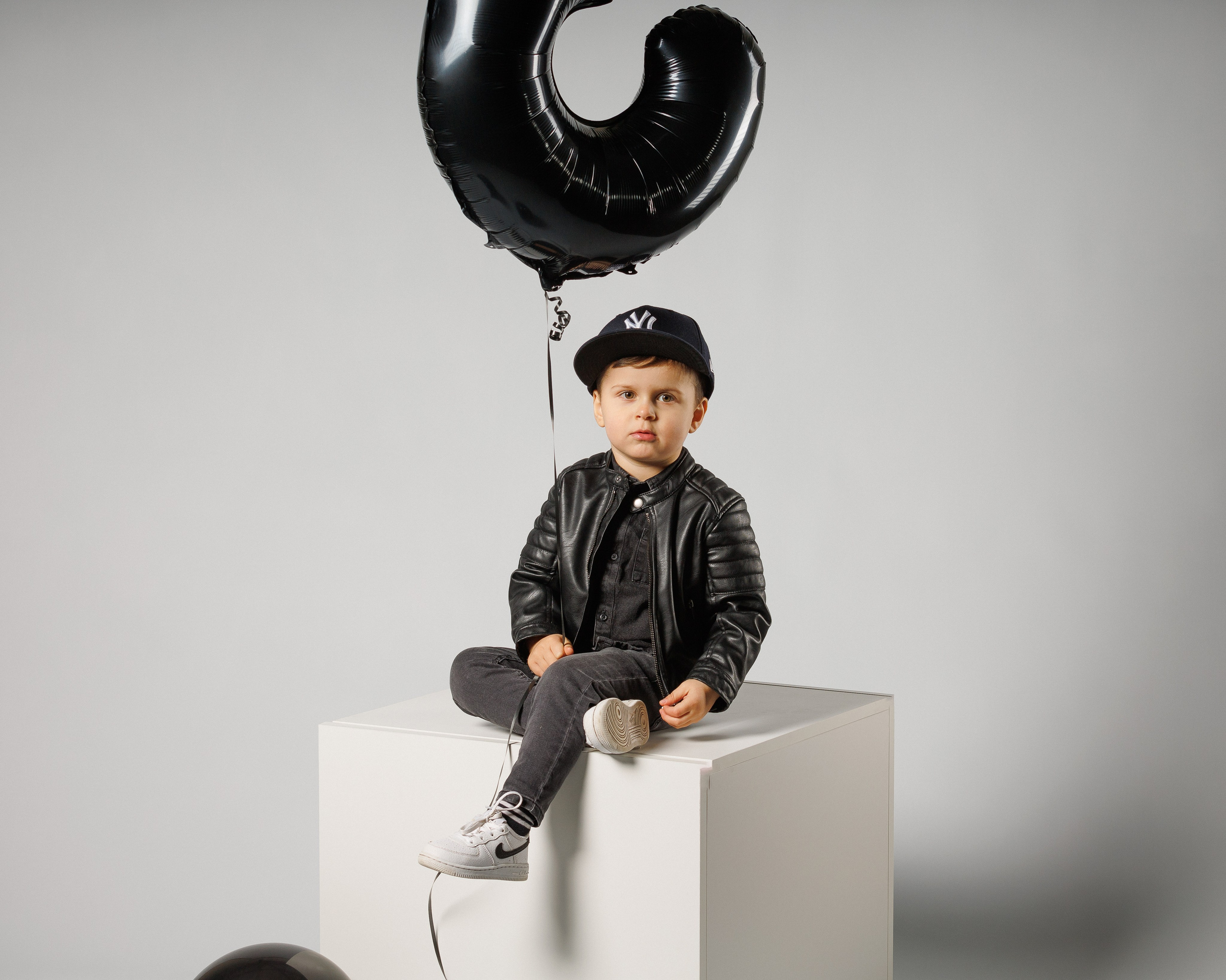 ValStudio. Https://valphoto.wfolio.pro/