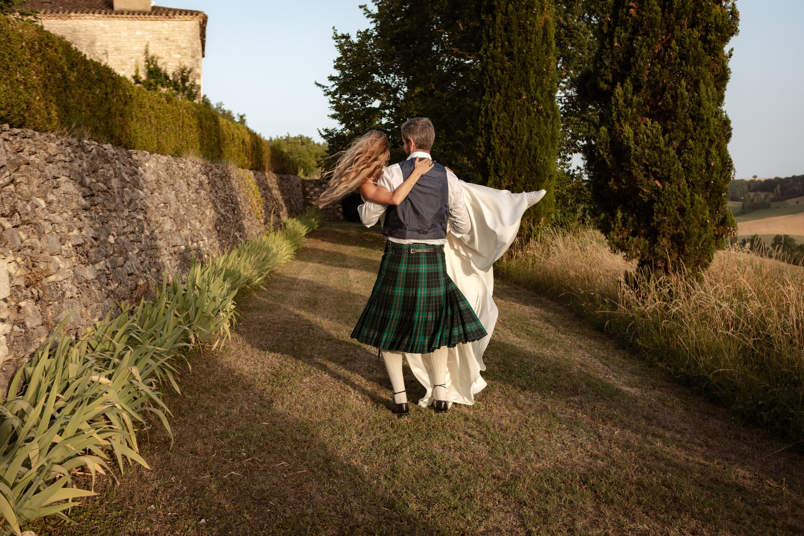 Mariage anglo-écossais à Souquet Hall, Aquitaine, France. Eugénie Smirnova — Photographe à Toulouse et dans le Sud-Ouest
