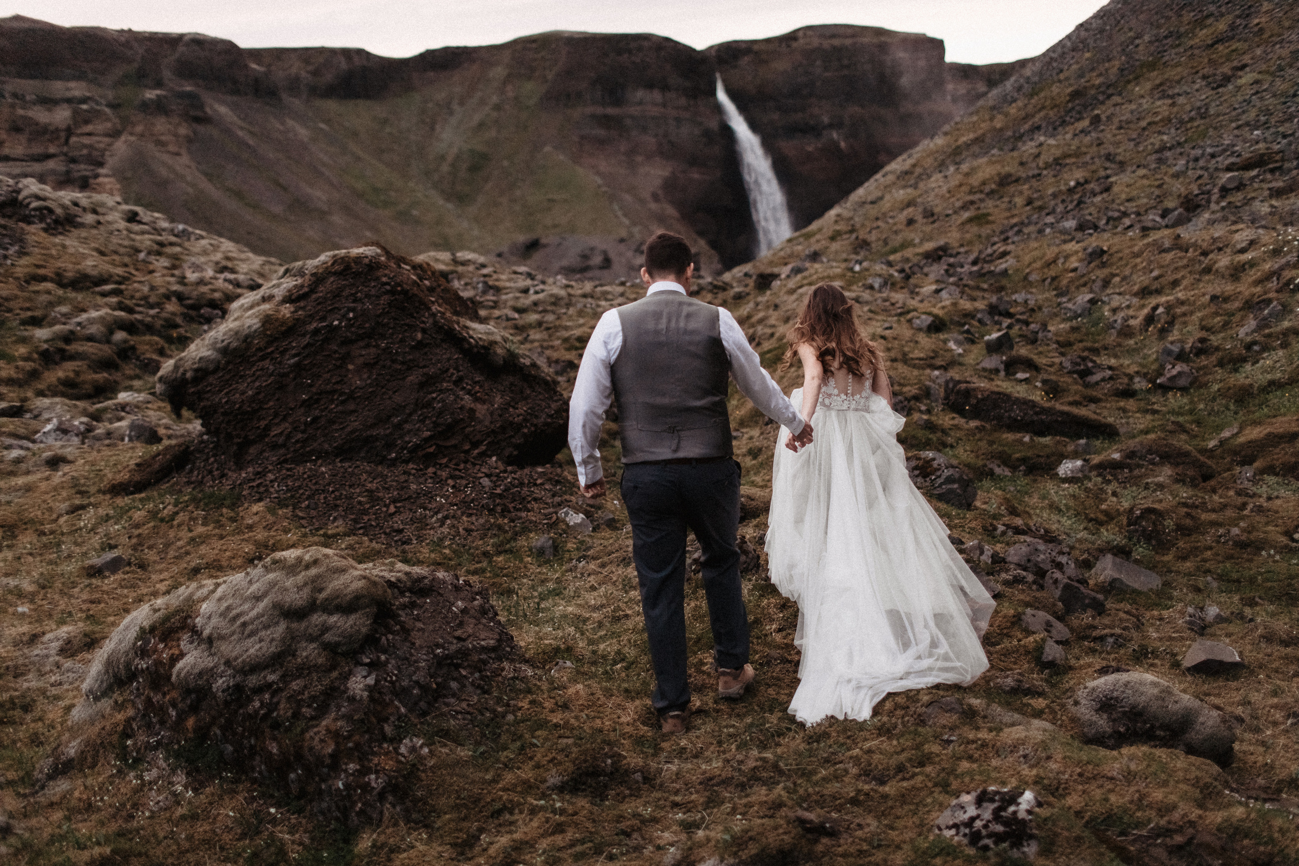 Midnight sun elopement at Haifoss in Iceland. Iceland elopement photo and video | Nikolaichik Photo