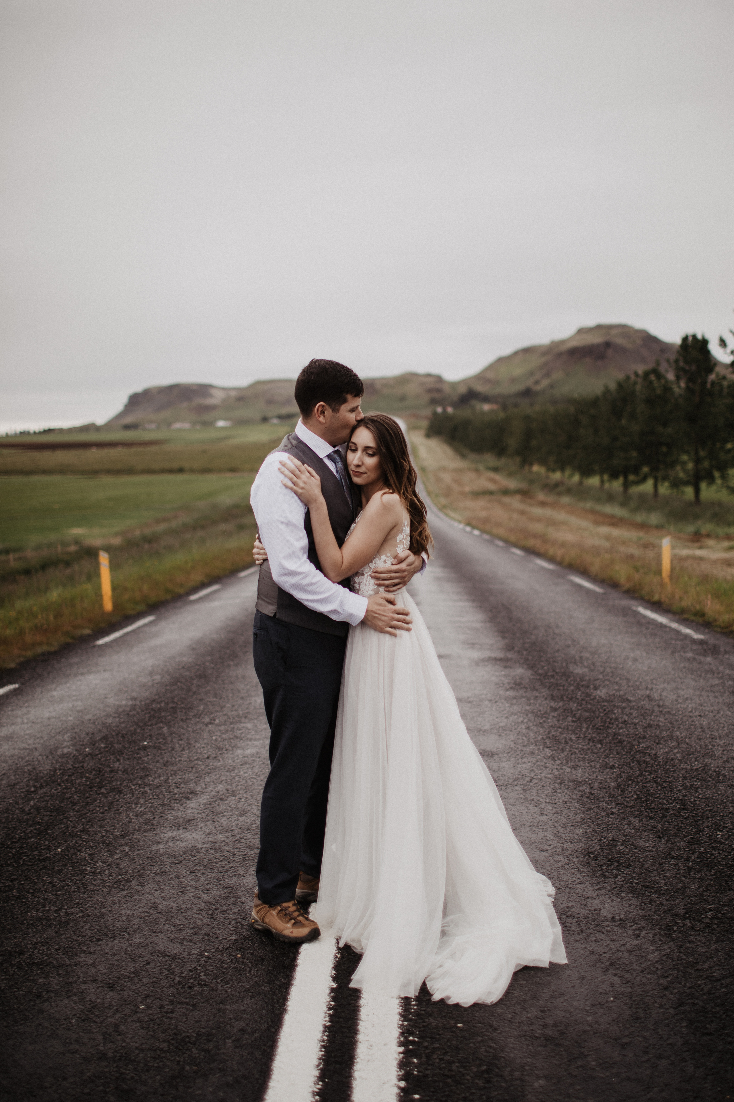 Midnight sun elopement at Haifoss in Iceland. Iceland elopement photo and video | Nikolaichik Photo