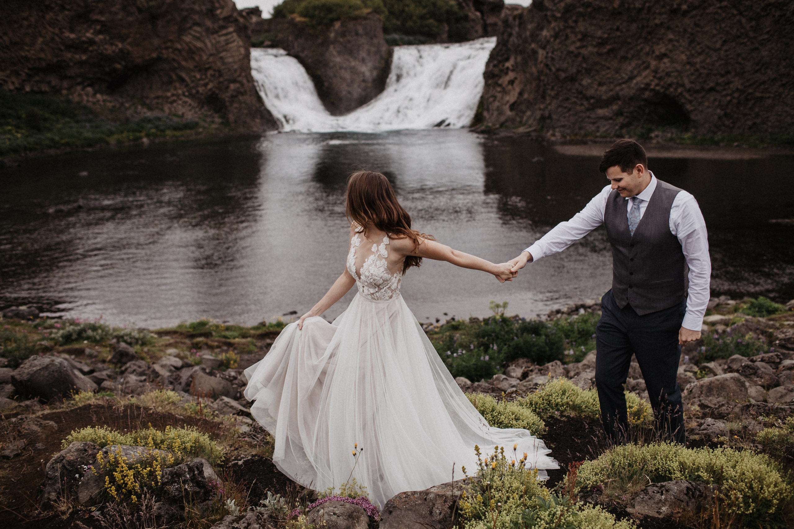 Midnight sun elopement at Haifoss in Iceland. Iceland elopement photo and video | Nikolaichik Photo