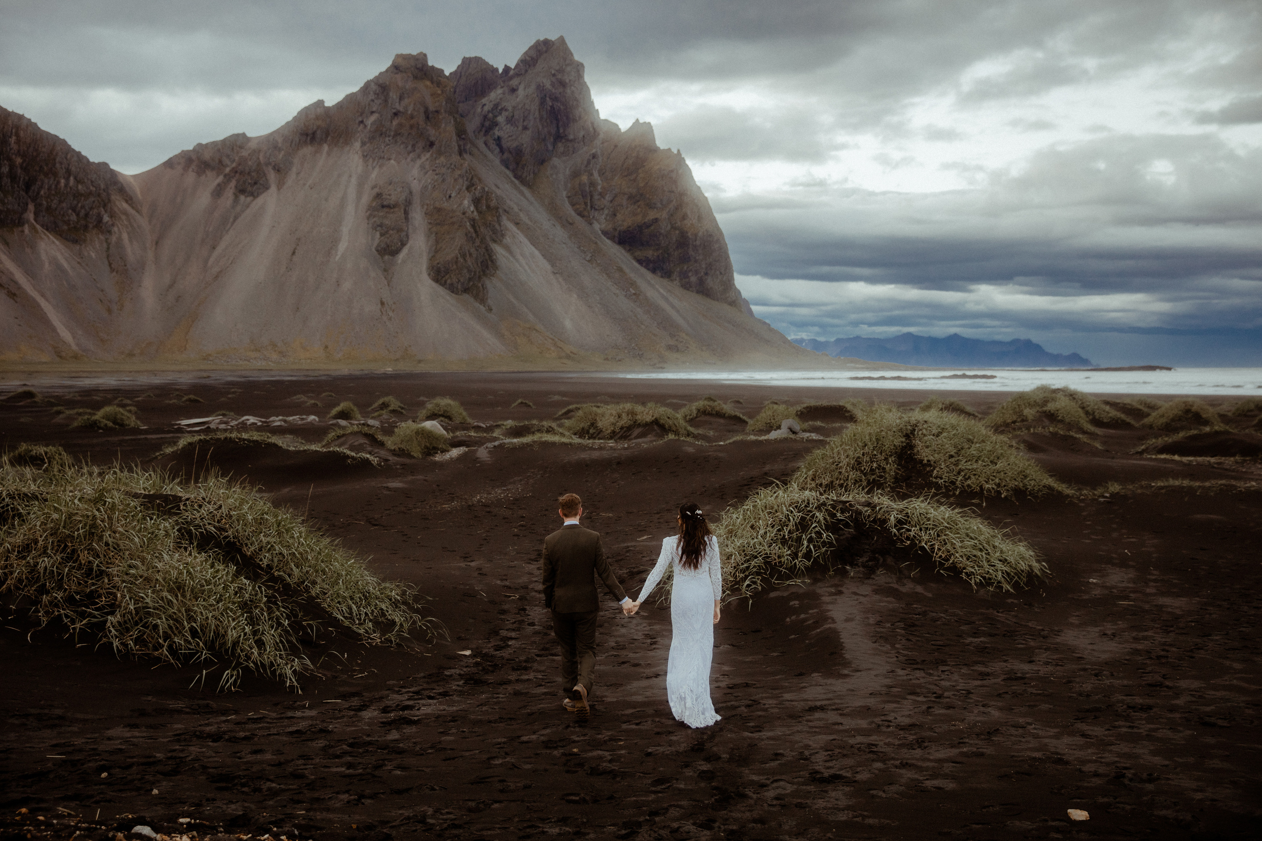 Adventure elopement in Iceland. Iceland elopement photo and video | Nikolaichik Photo