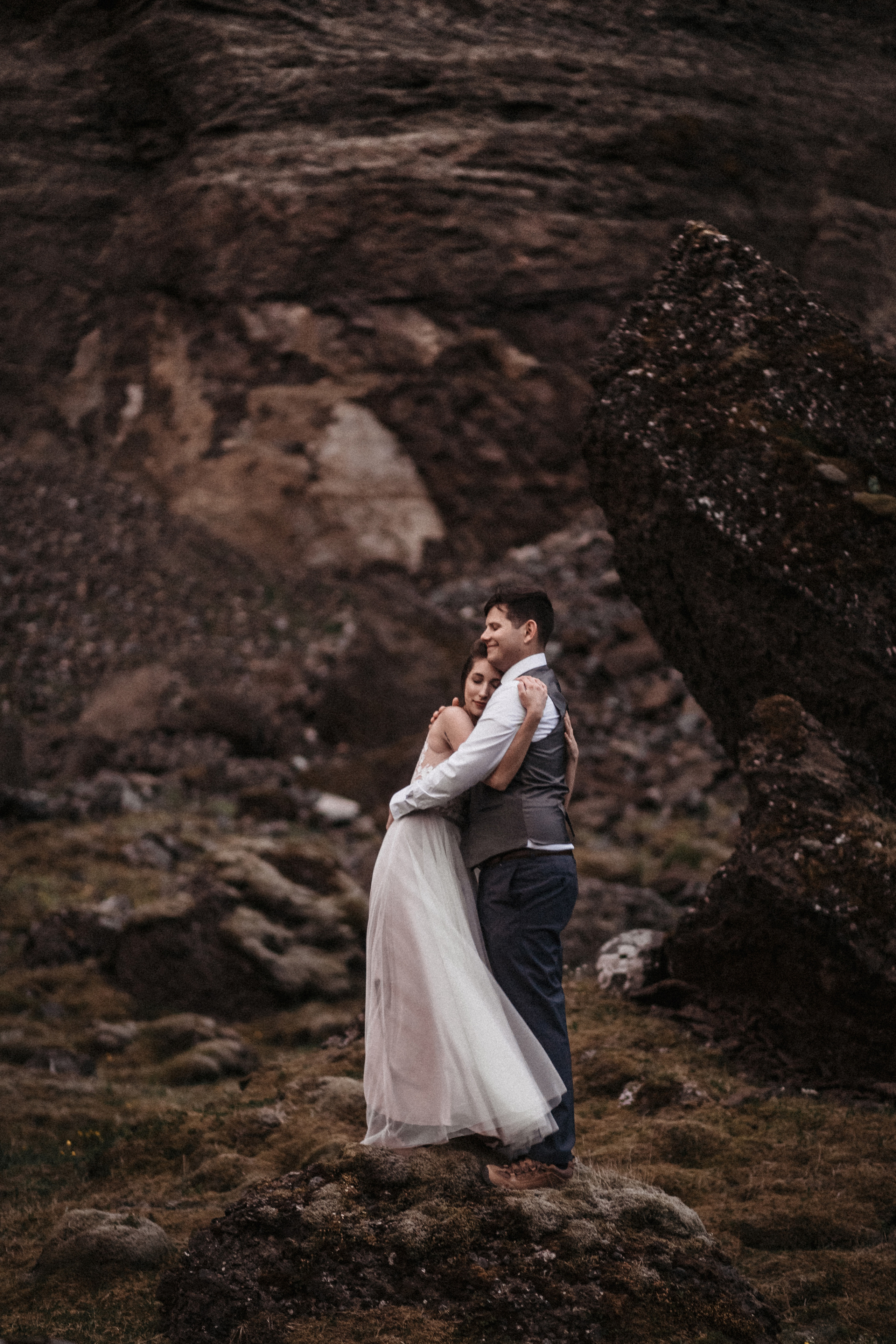 Midnight sun elopement at Haifoss in Iceland. Iceland elopement photo and video | Nikolaichik Photo