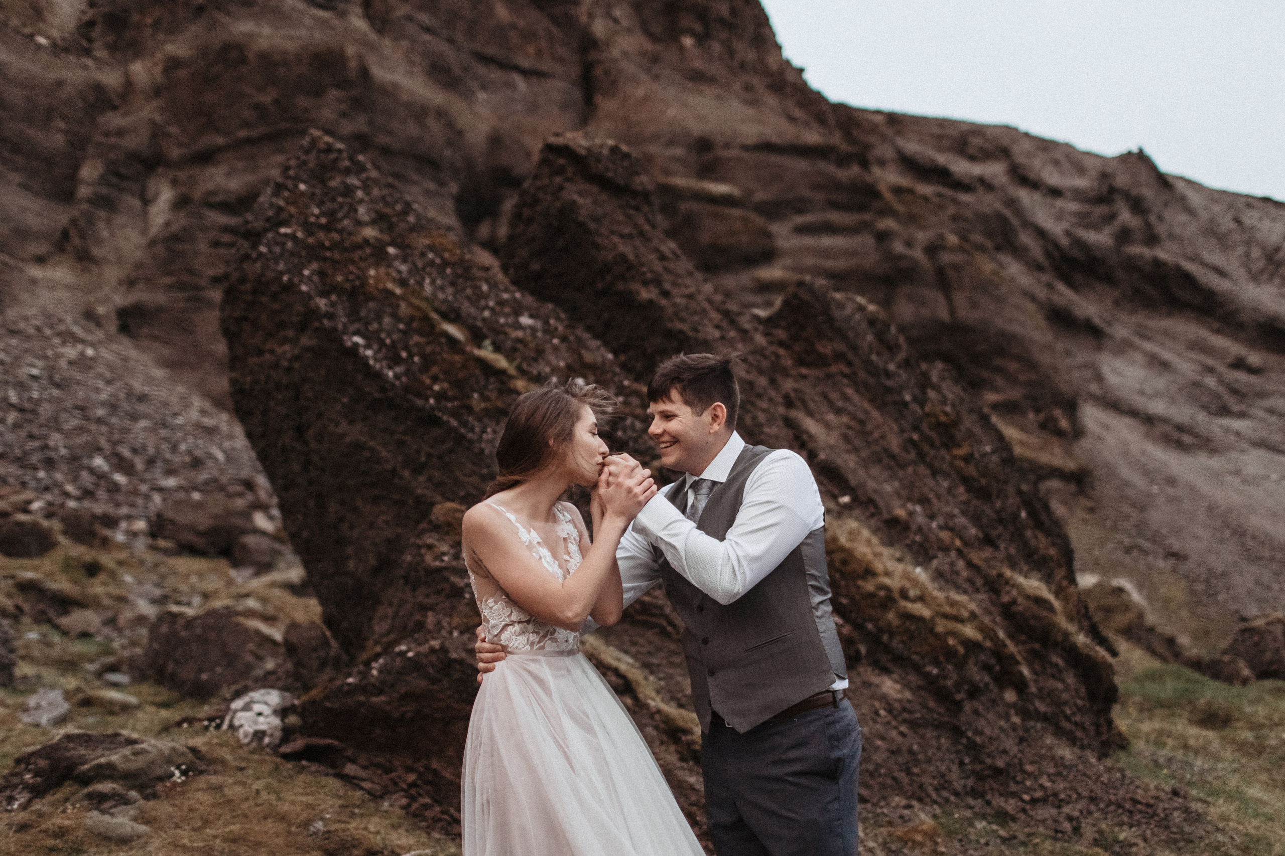 Midnight sun elopement at Haifoss in Iceland. Iceland elopement photo and video | Nikolaichik Photo
