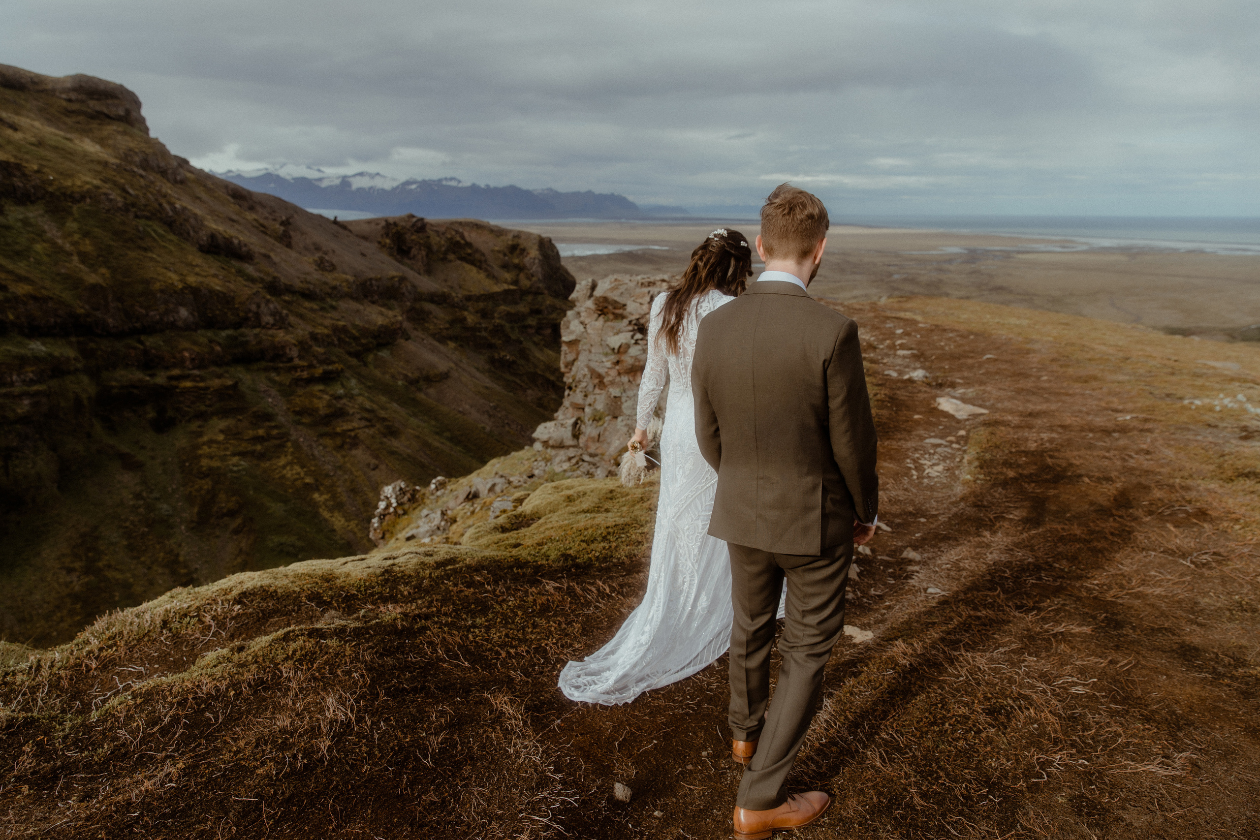 Adventure elopement in Iceland. Iceland elopement photo and video | Nikolaichik Photo