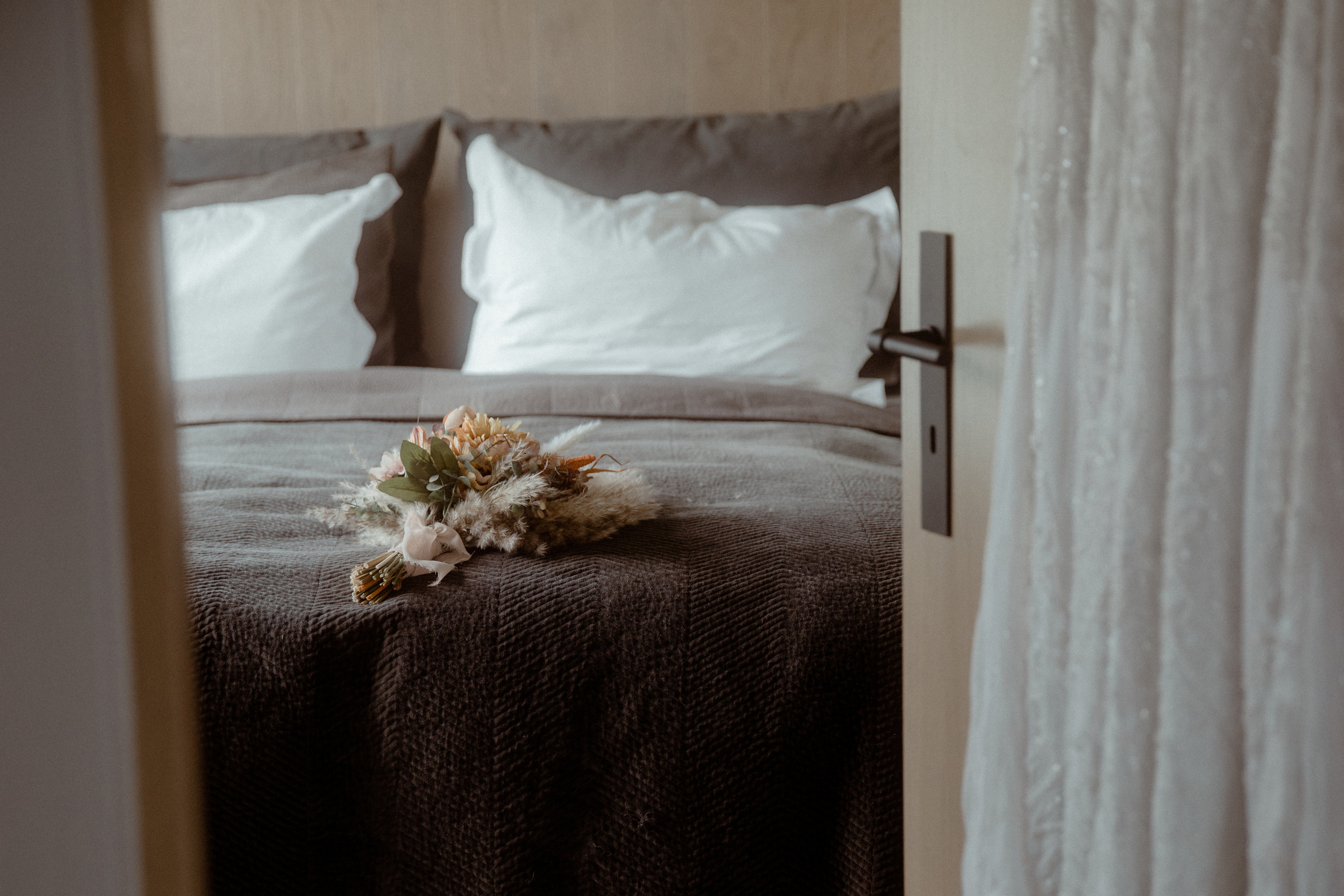 Adventure elopement in Iceland. Iceland elopement photo and video | Nikolaichik Photo