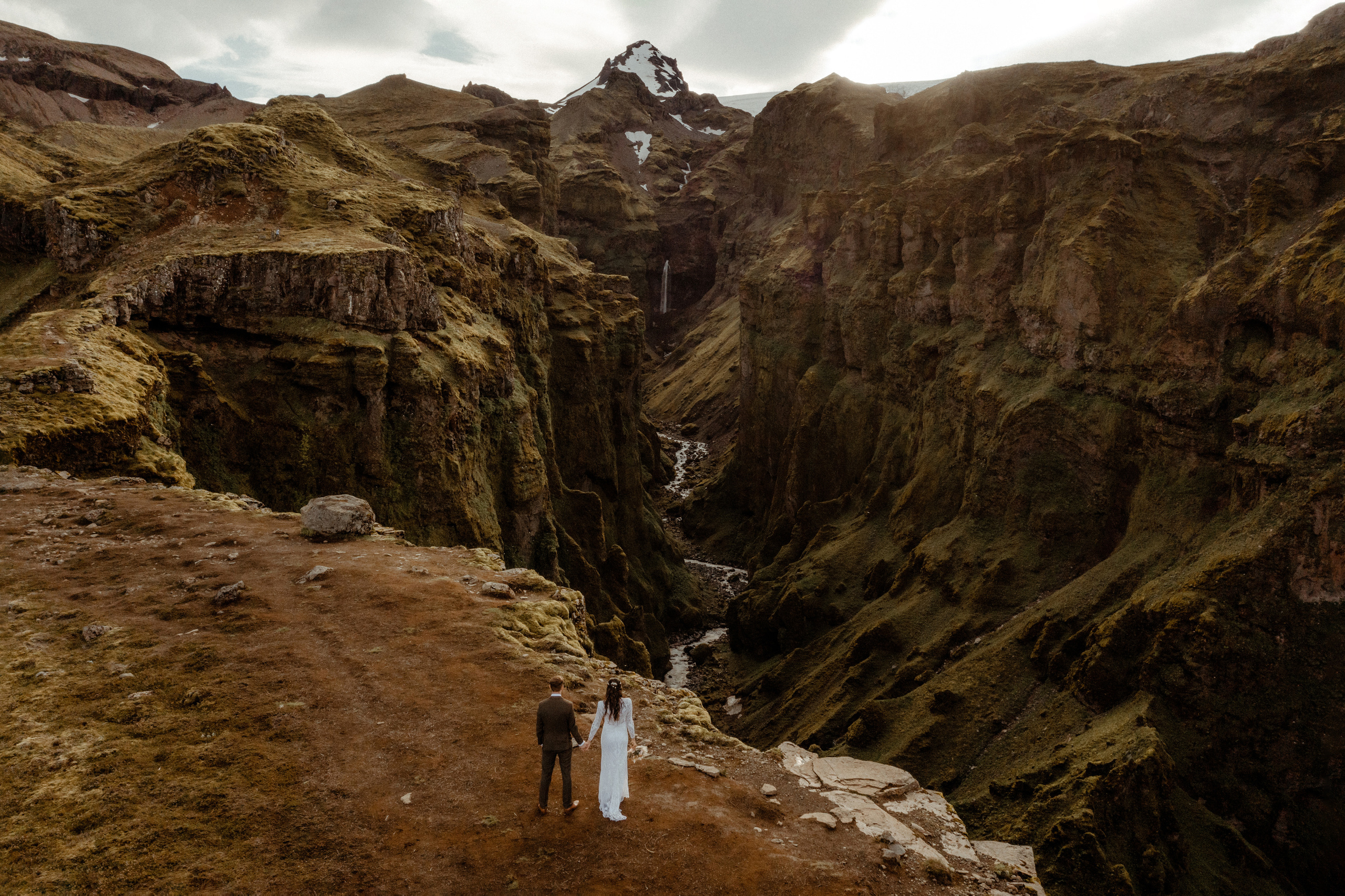 Adventure elopement in Iceland. Iceland elopement photo and video | Nikolaichik Photo