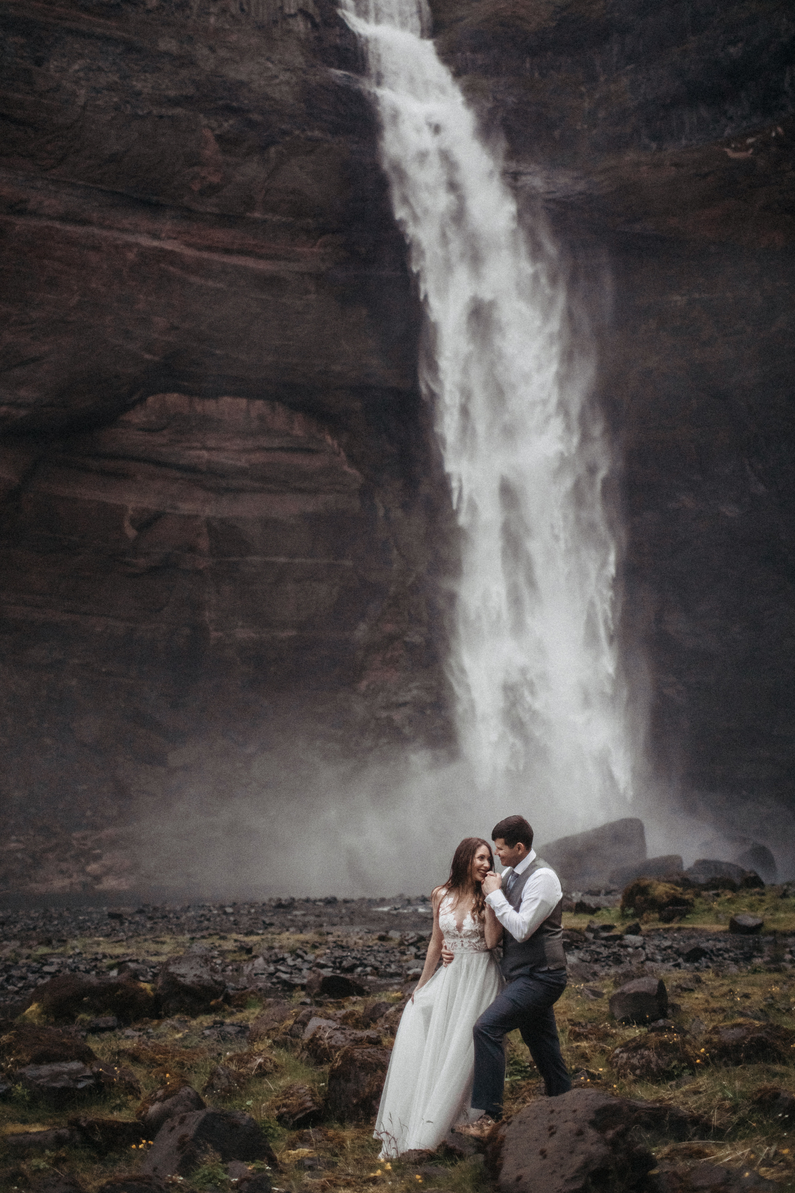 Midnight sun elopement at Haifoss in Iceland. Iceland elopement photo and video | Nikolaichik Photo