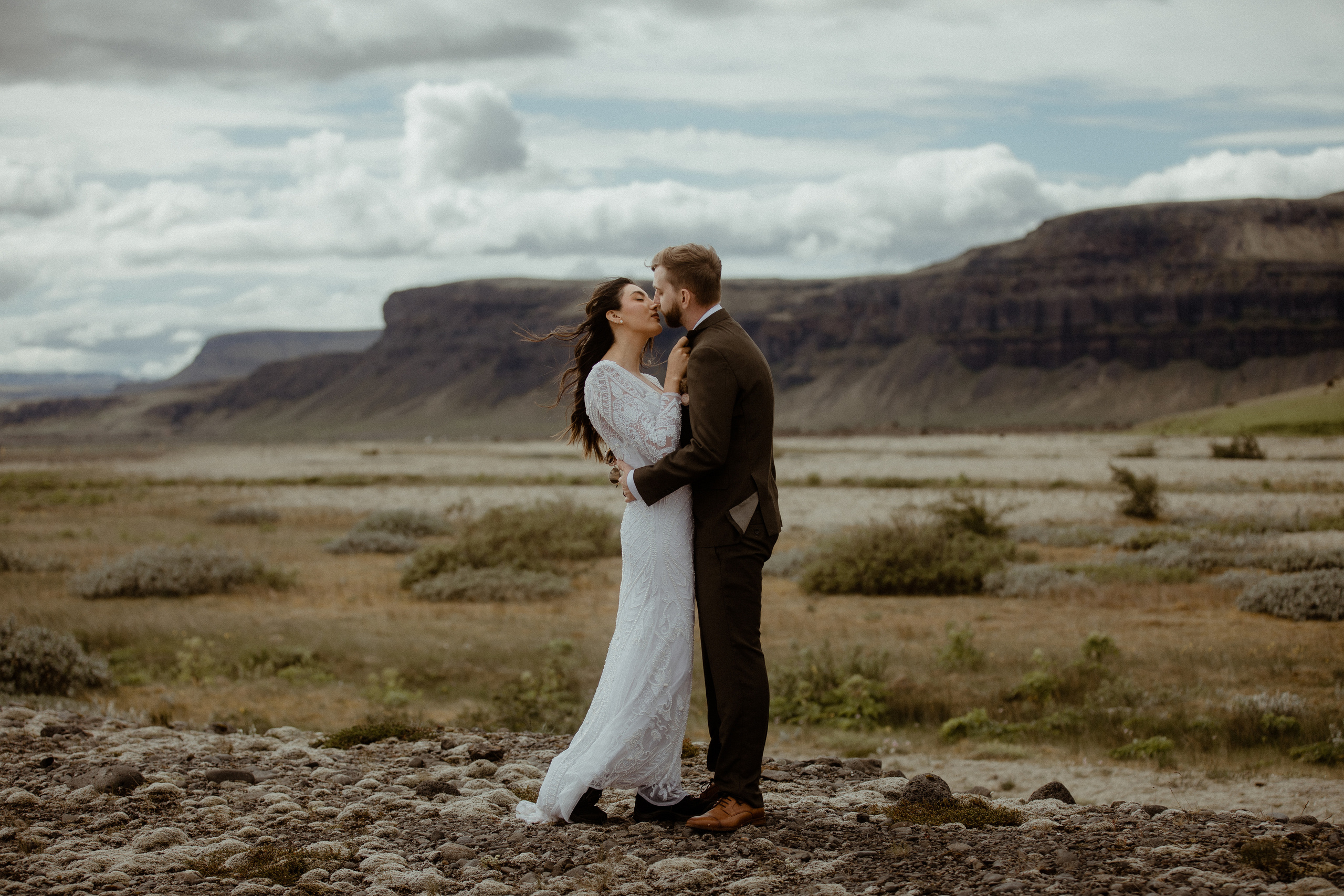 Adventure elopement in Iceland. Iceland elopement photo and video | Nikolaichik Photo