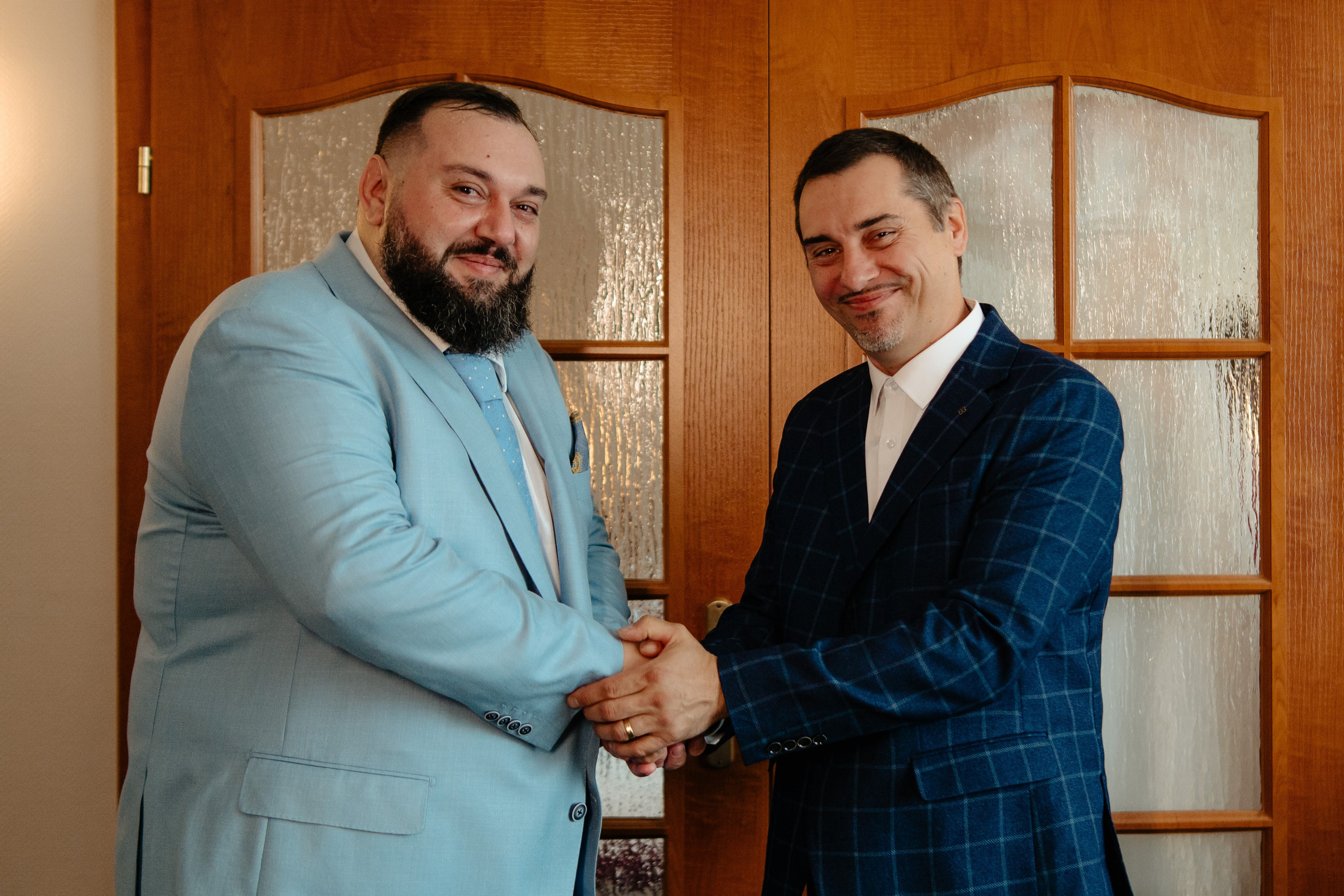 Alexandra + Andrei / Iasi. Foto-Video Nunta Iasi, Suceava, Bucuresti / Disponibilitate 2025 — 2026 — 2027