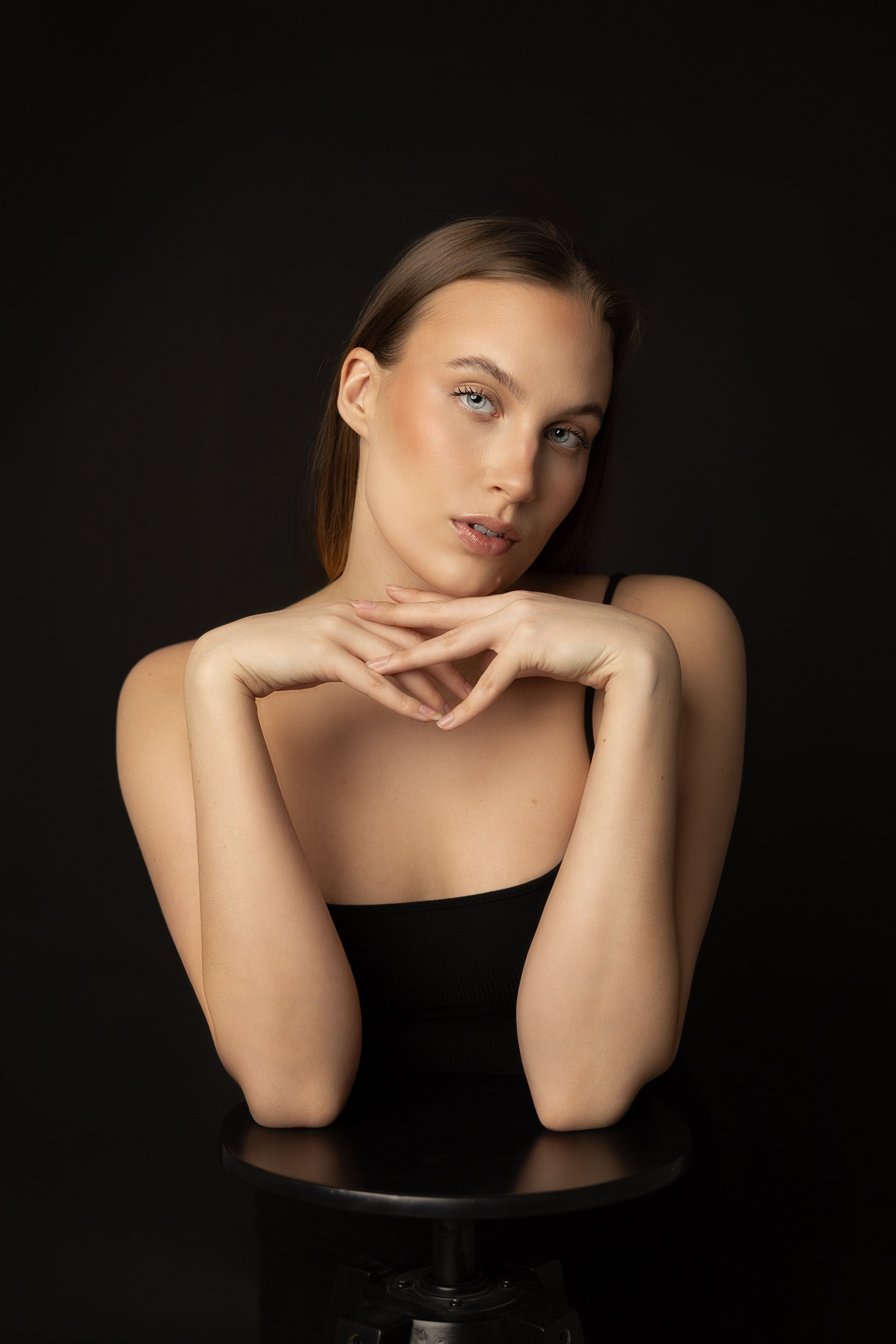 Portretti. Perhe-, hää- ja muotokuva valokuvaaja Helsingissä | Espoossa | Vantaa