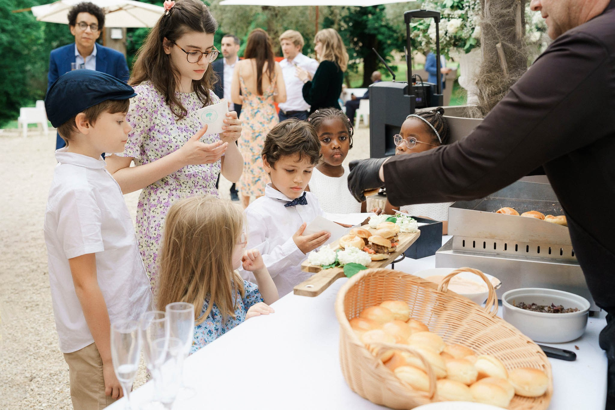 K& F, destination wedding photographer in L’Orangerie de l’Orée du Bois, France