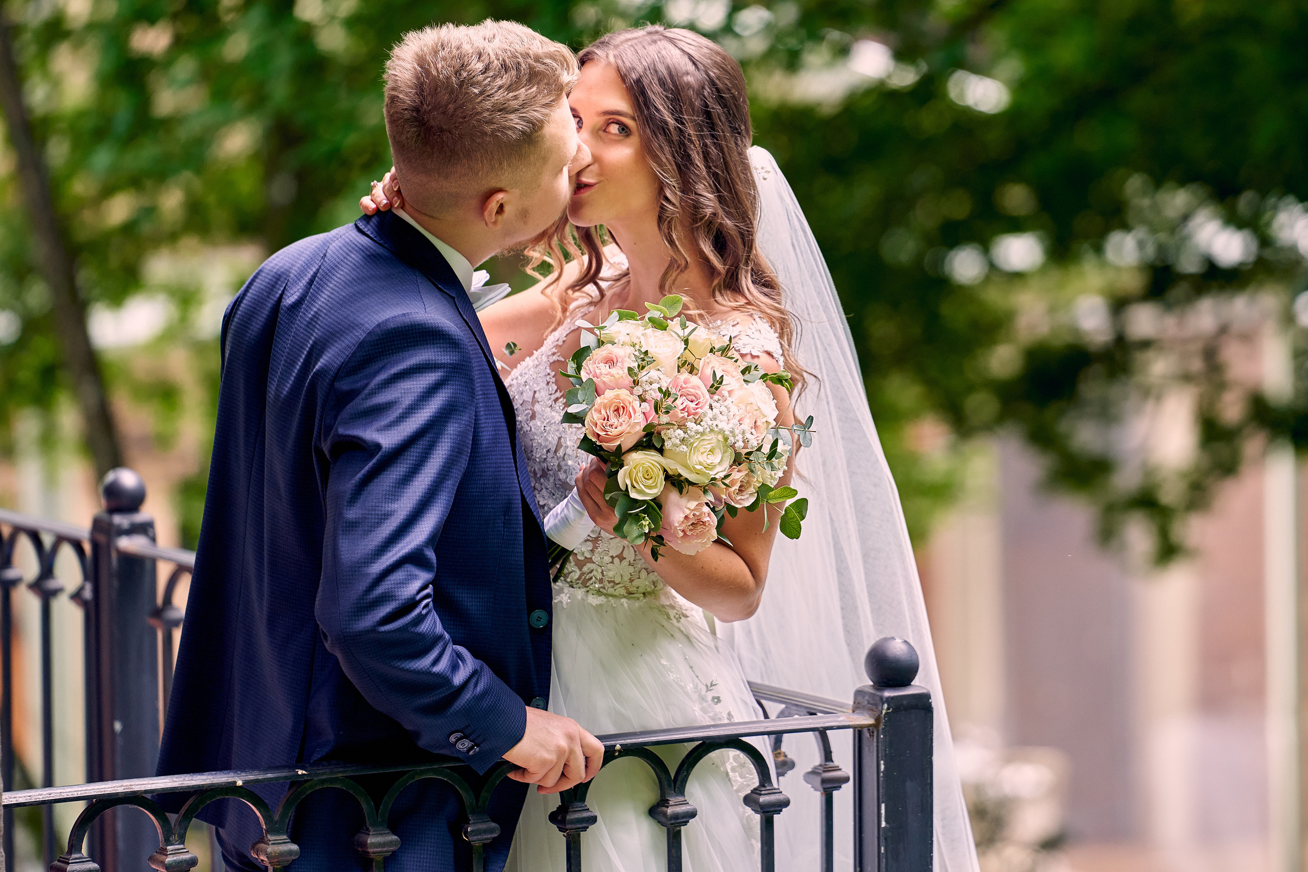 Fotograf kameraman na svadbu Bratislava Banská Bystrica Сelé Slovensko svadobný kameraman