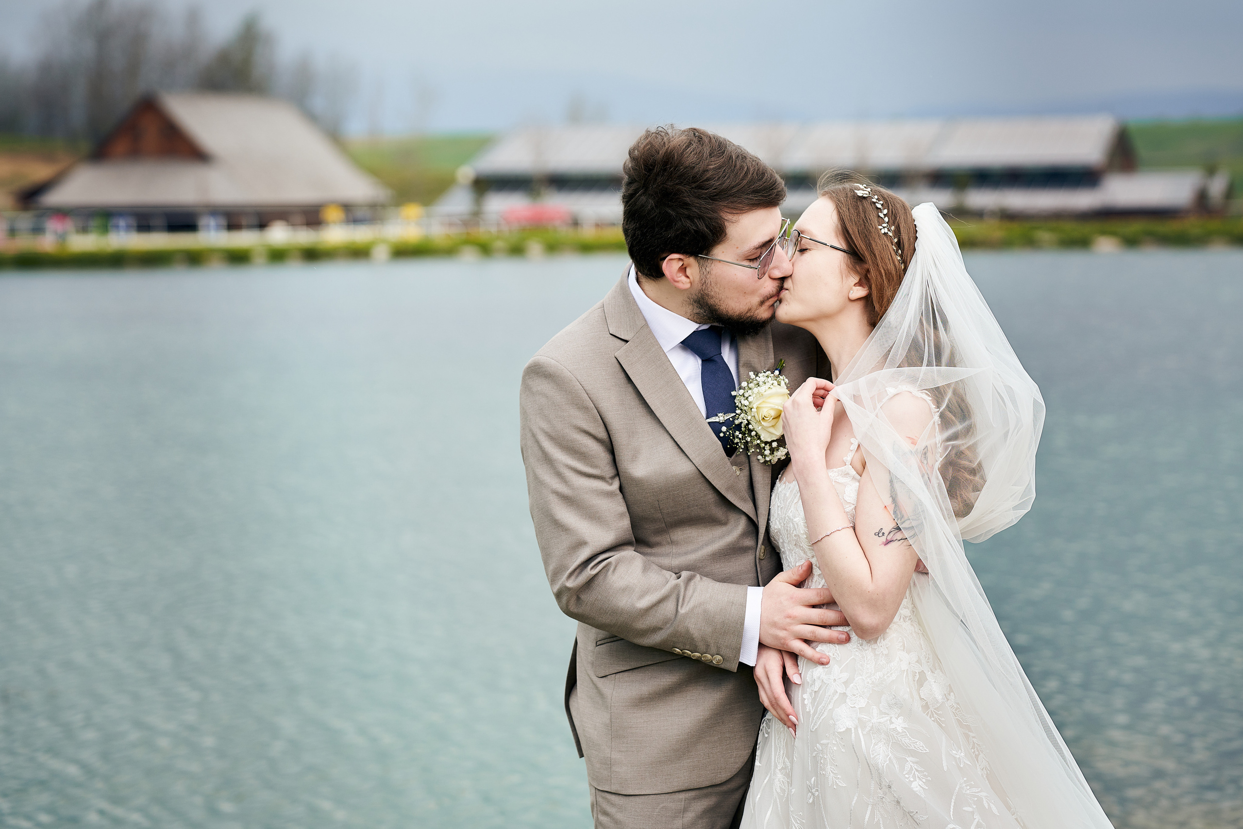 Fotograf kameraman na svadbu Bratislava Banská Bystrica Сelé Slovensko svadobný kameraman