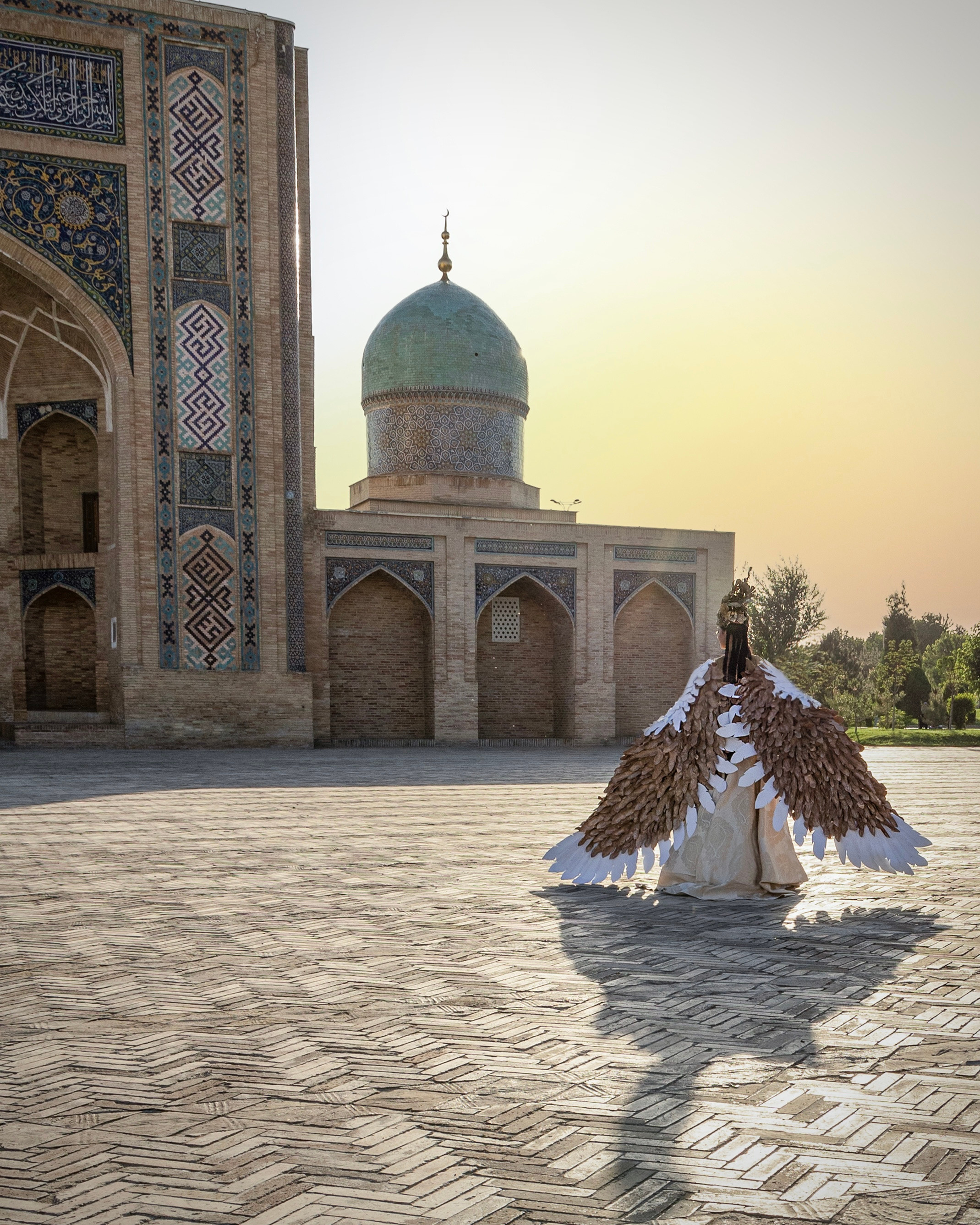 Алина (Птица счастья). Главная