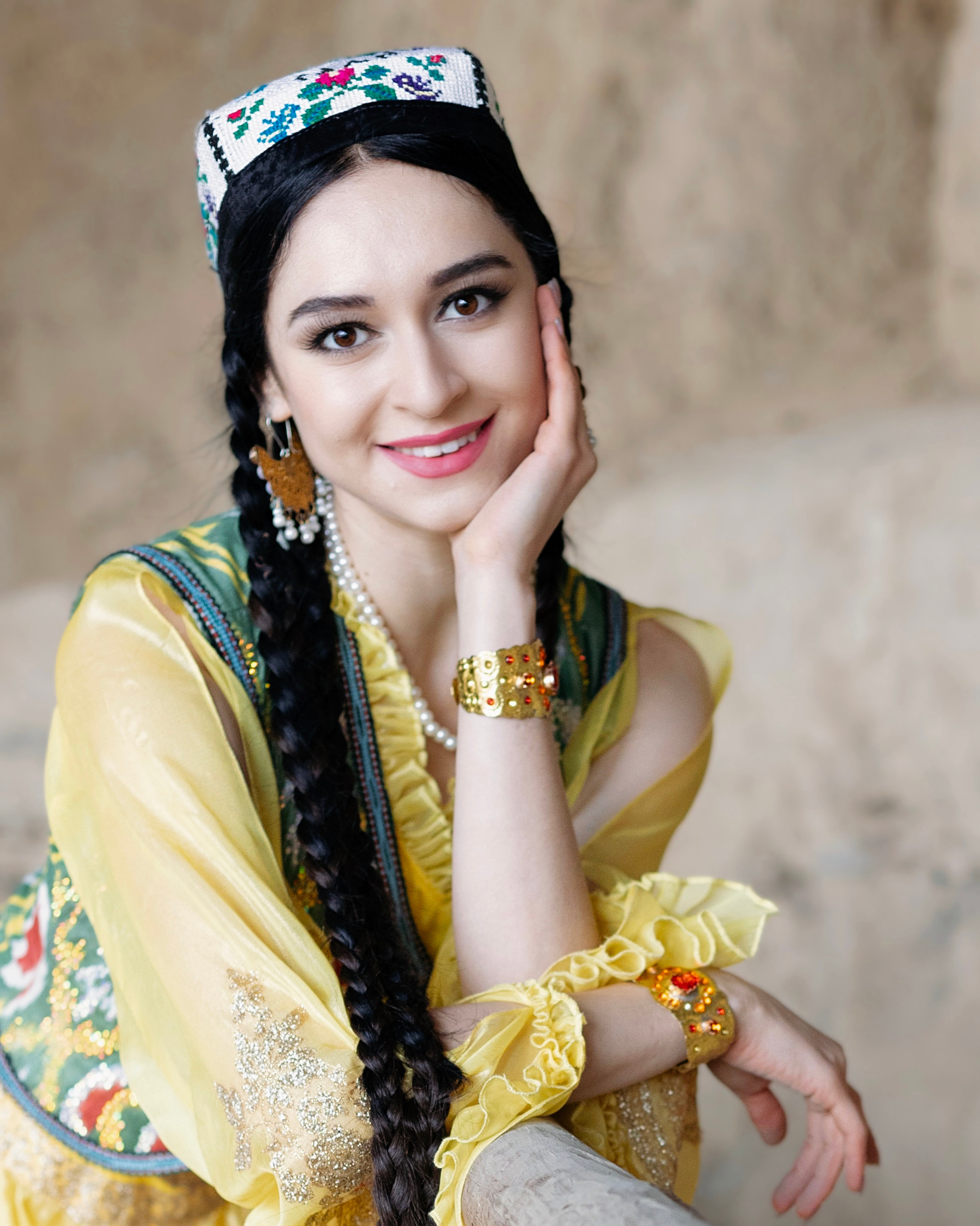 Алина / Ташкент. Узбекистан. Home