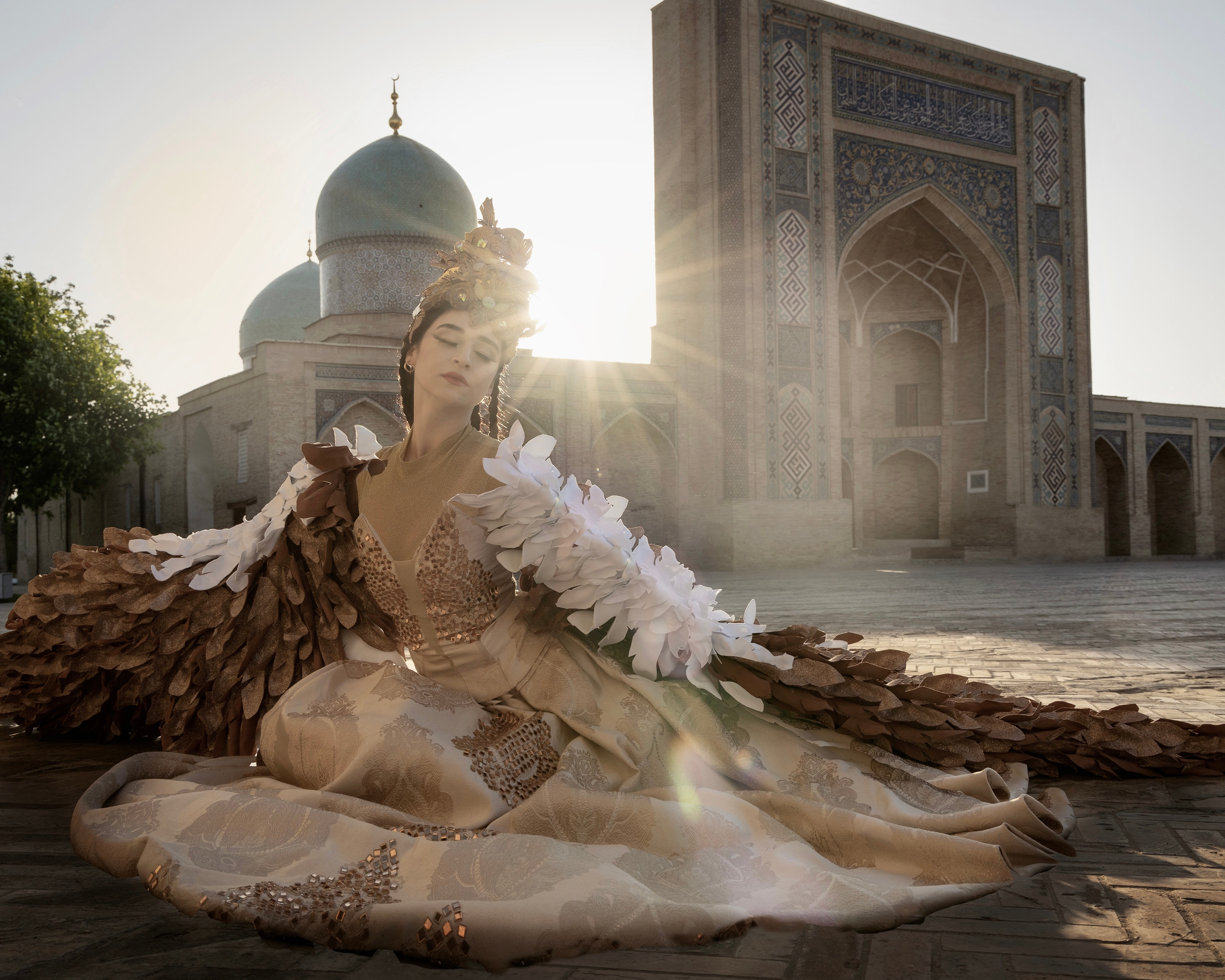 Алина (Птица счастья). Главная