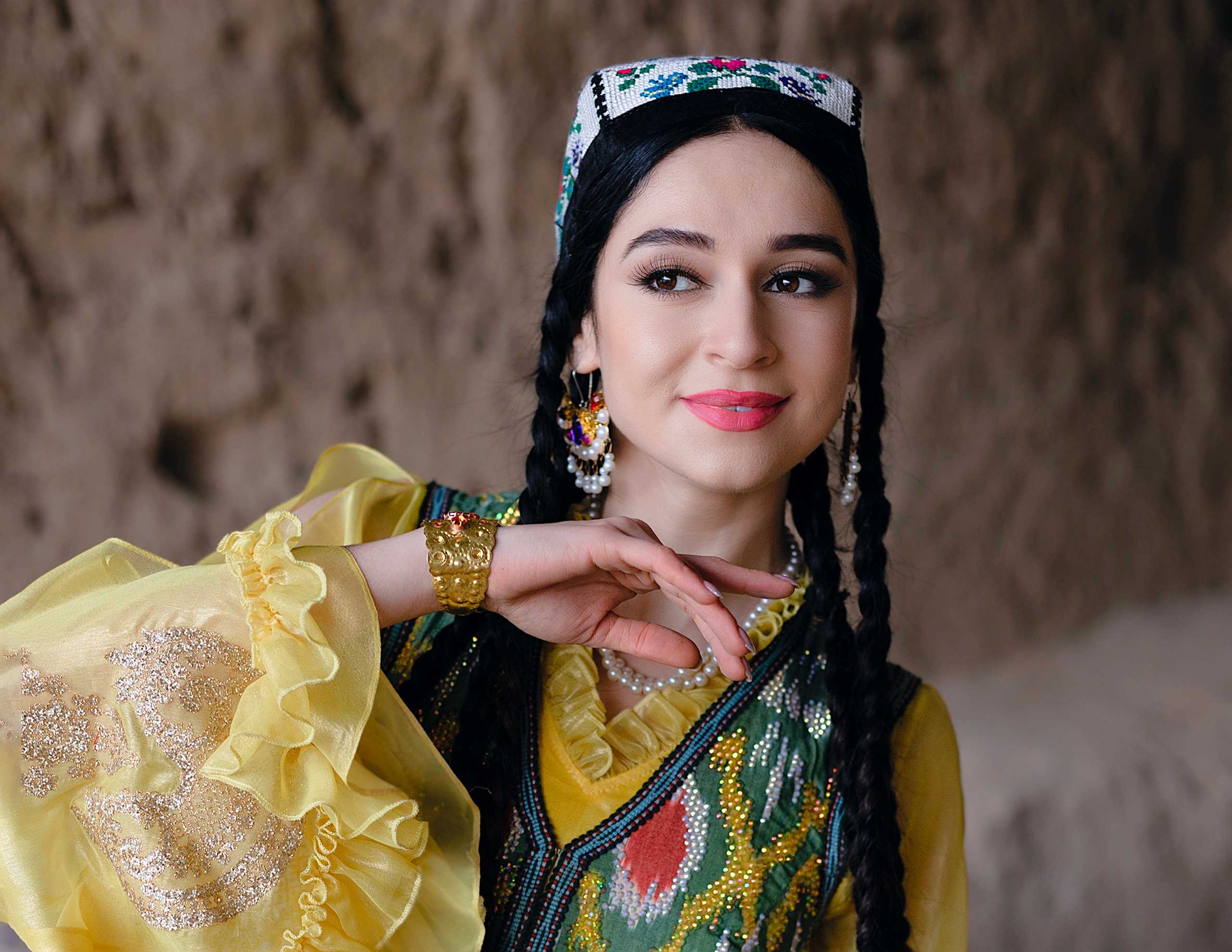 Алина / Ташкент. Узбекистан. Home