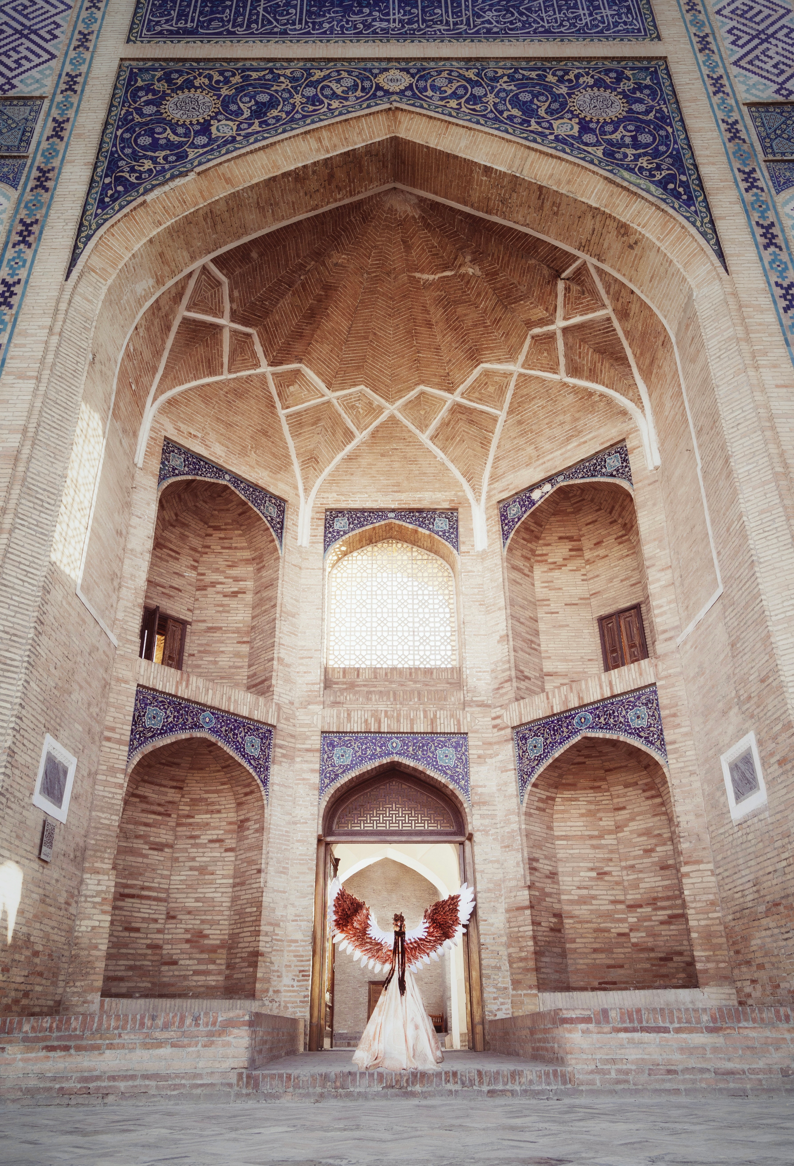 Алина (Птица счастья). Главная