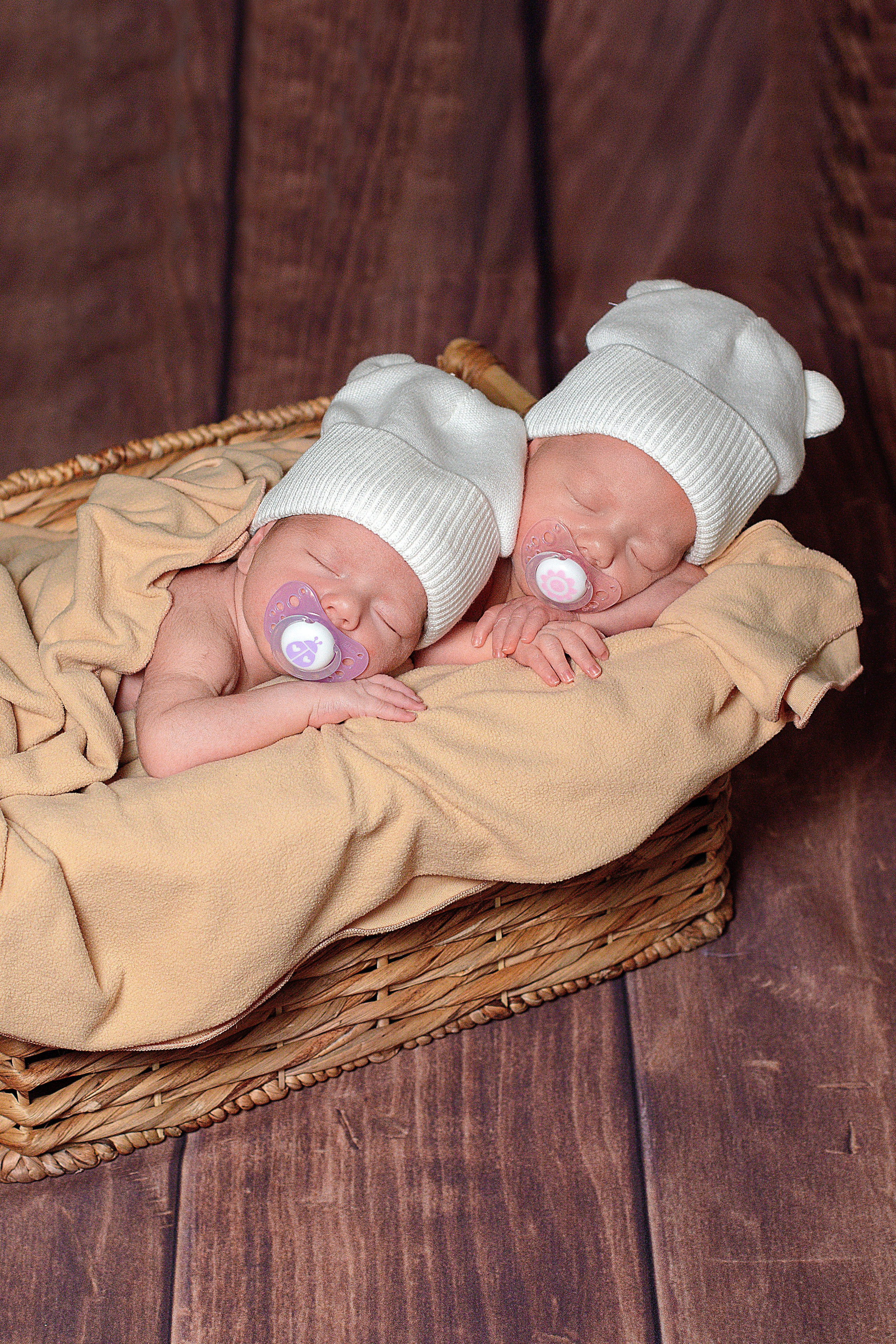 Newborn классическая. Детский и семейный фотограф в г. Бельцы