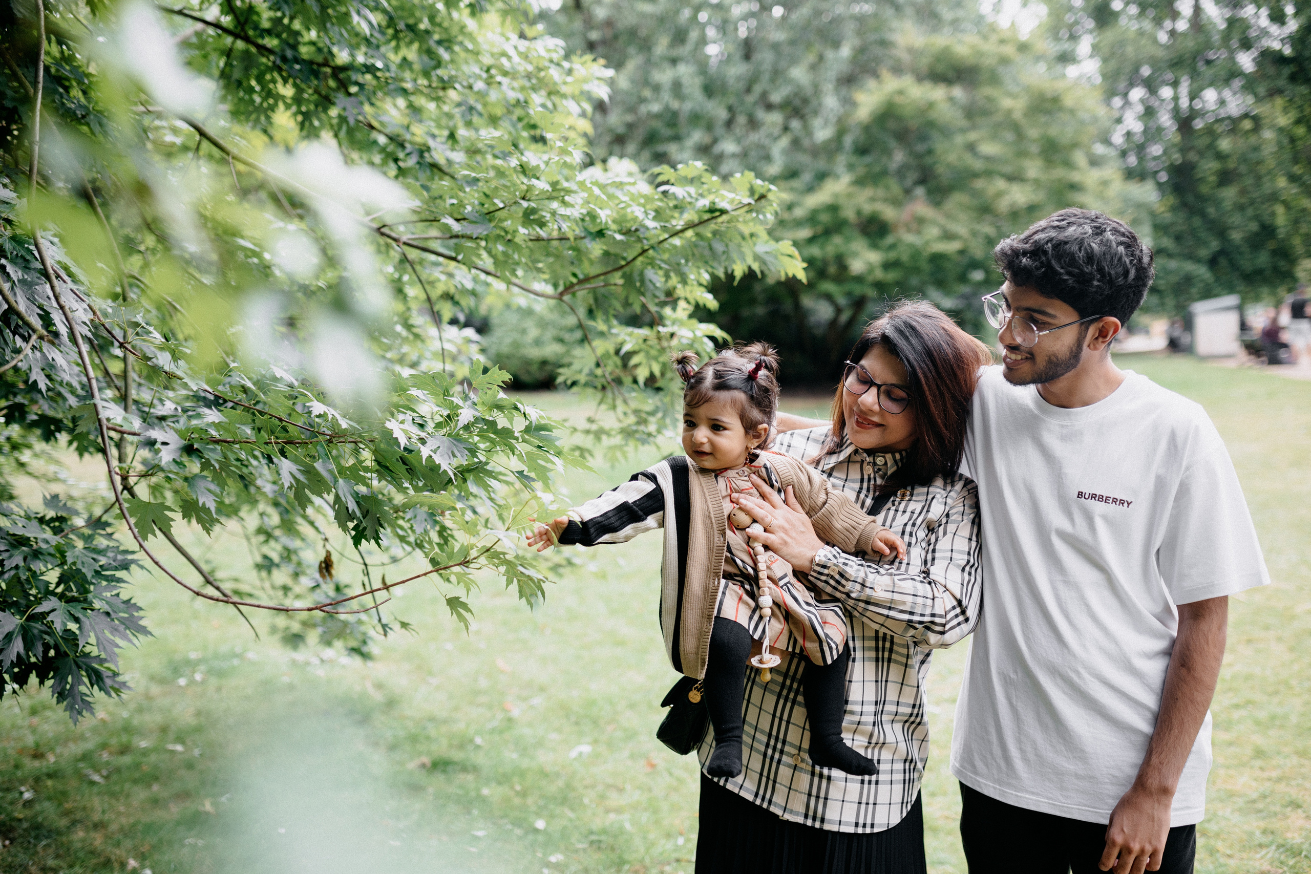 Family photoshoot in London. LondonPhotoStory — Vacation Photographer in London