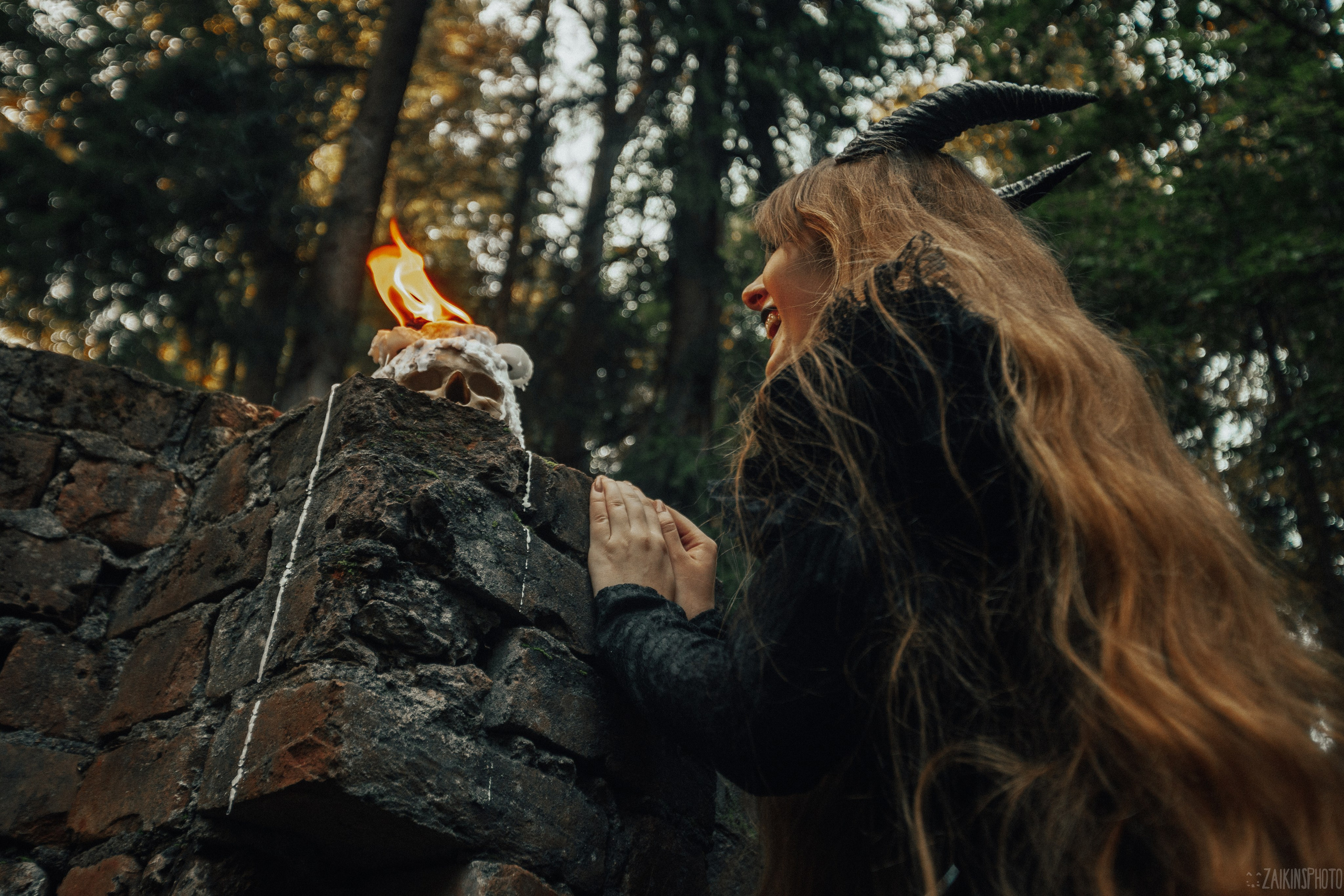 The Dark Autumn. Main