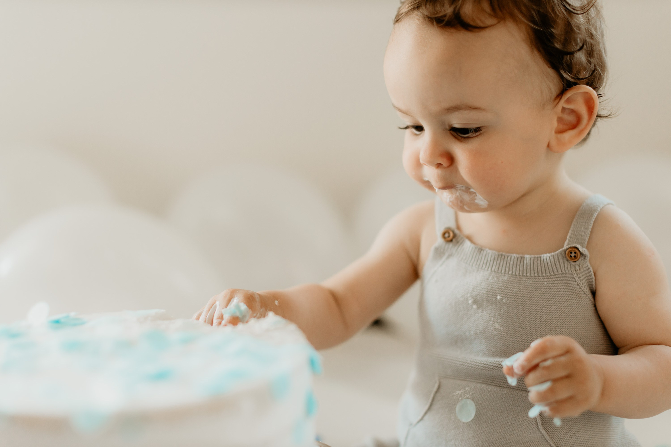 Cake Smash Session. Family and children photographer in Belgrade Milja Ciric