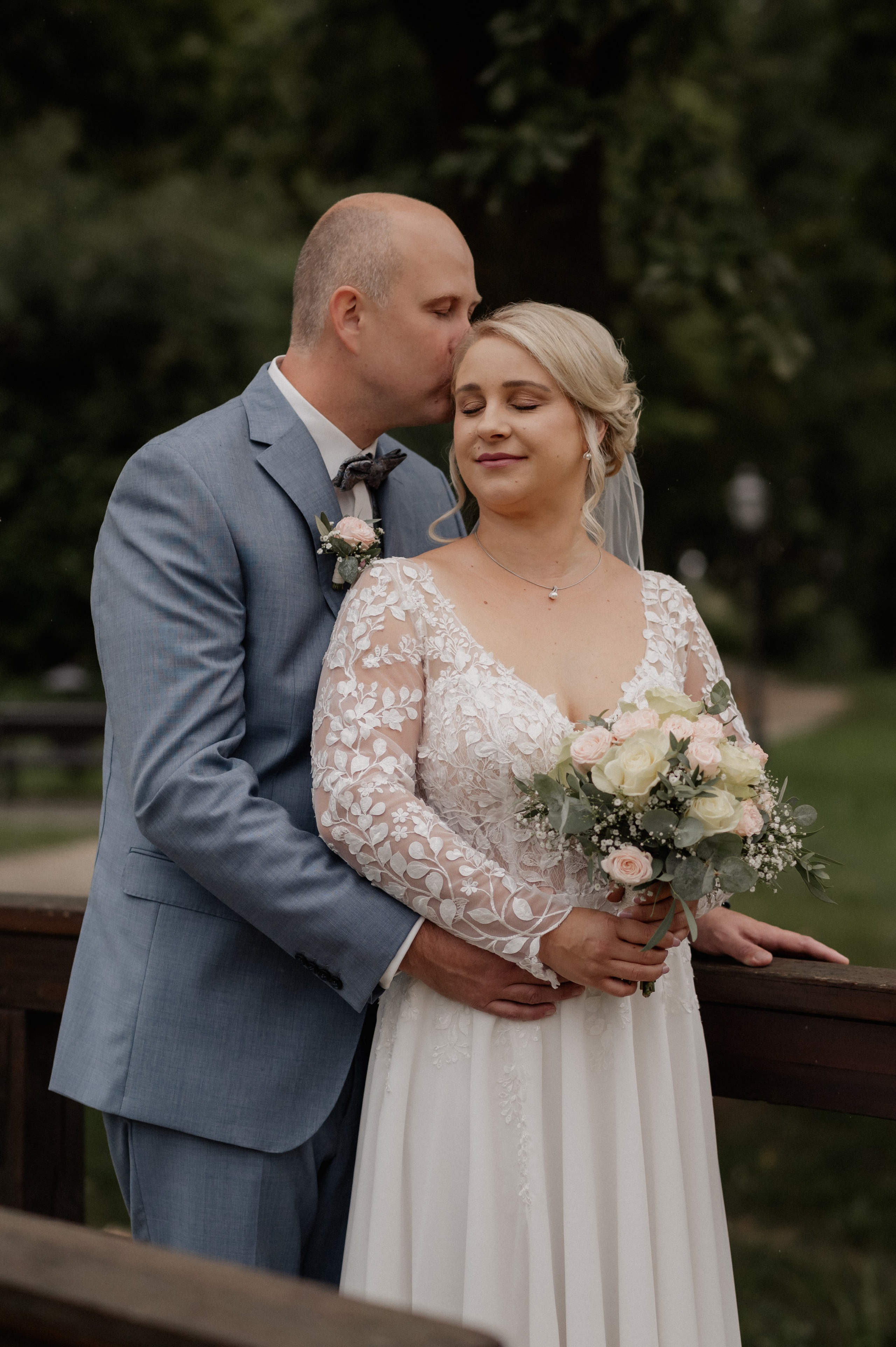 PRE-WEDDING IN WOLFRAMS-ESCHENBACH. Photographer in Nuremberg Irina Mehnert from Ansbach
