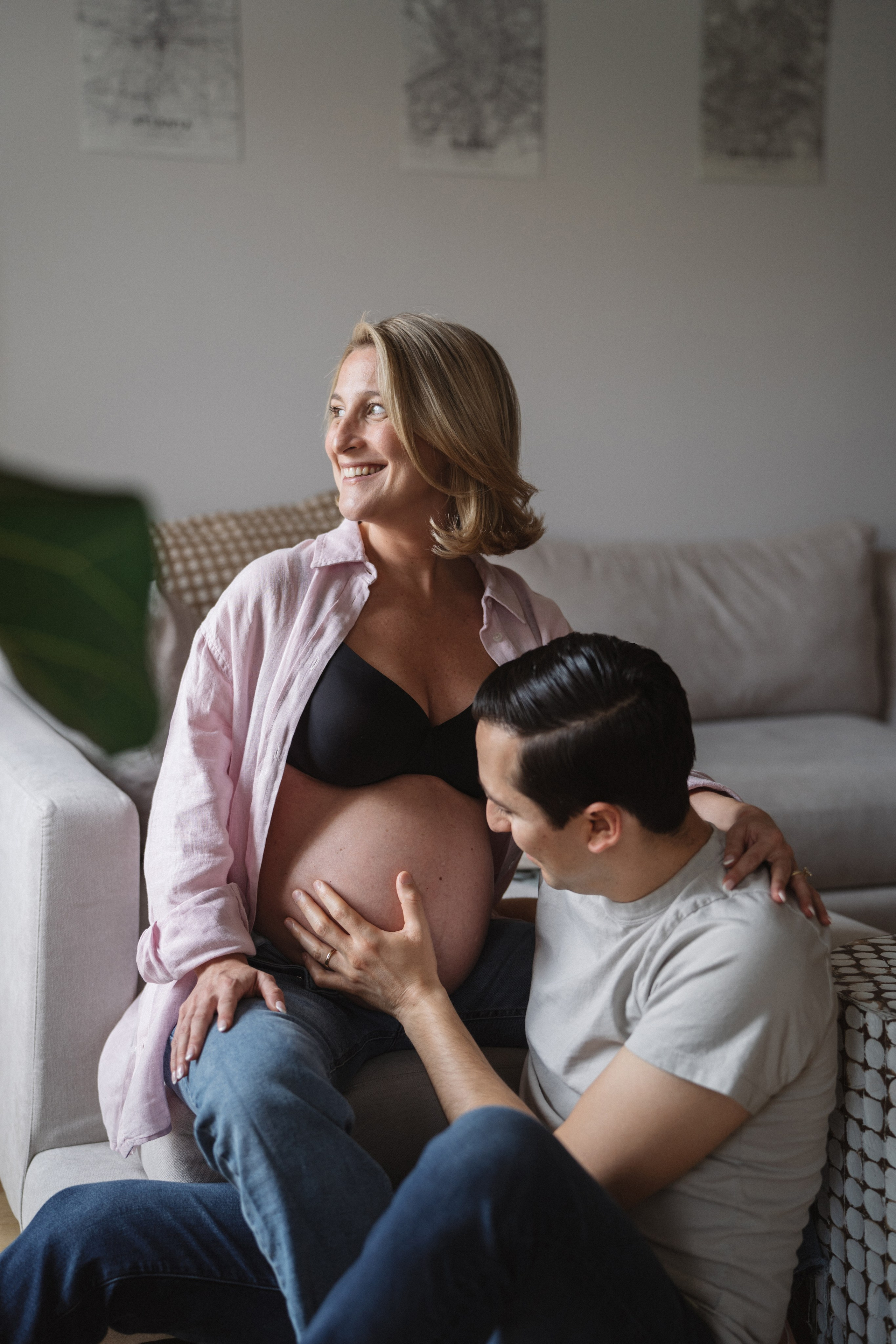 Pregnancy and family portrait photographer. maternity photoshoot. Photographer in Madrid, Spain. Alyona Belyaninova